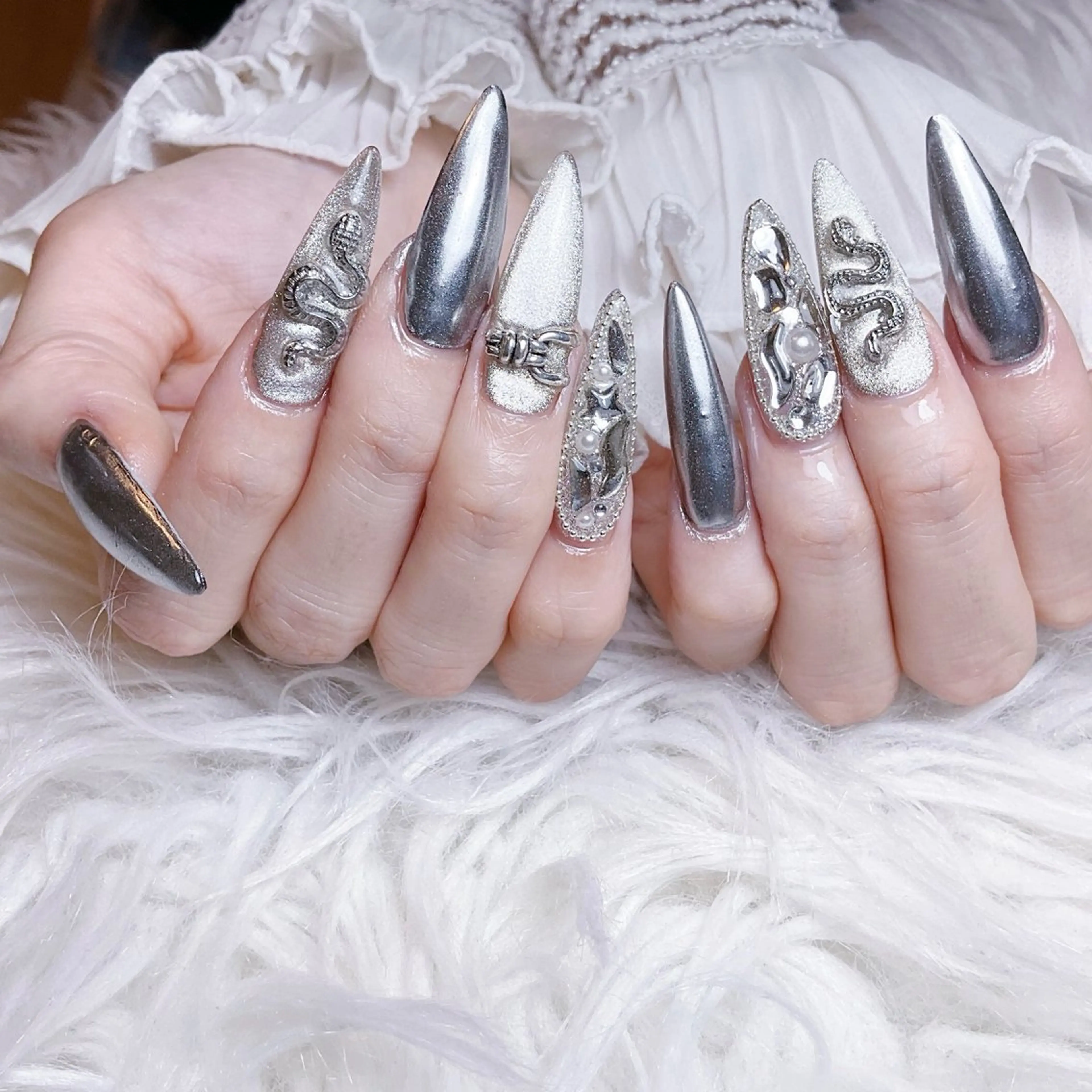 ネイル ハンドネイル 🍭Yun nail hyejin🌸のネイルデザイン