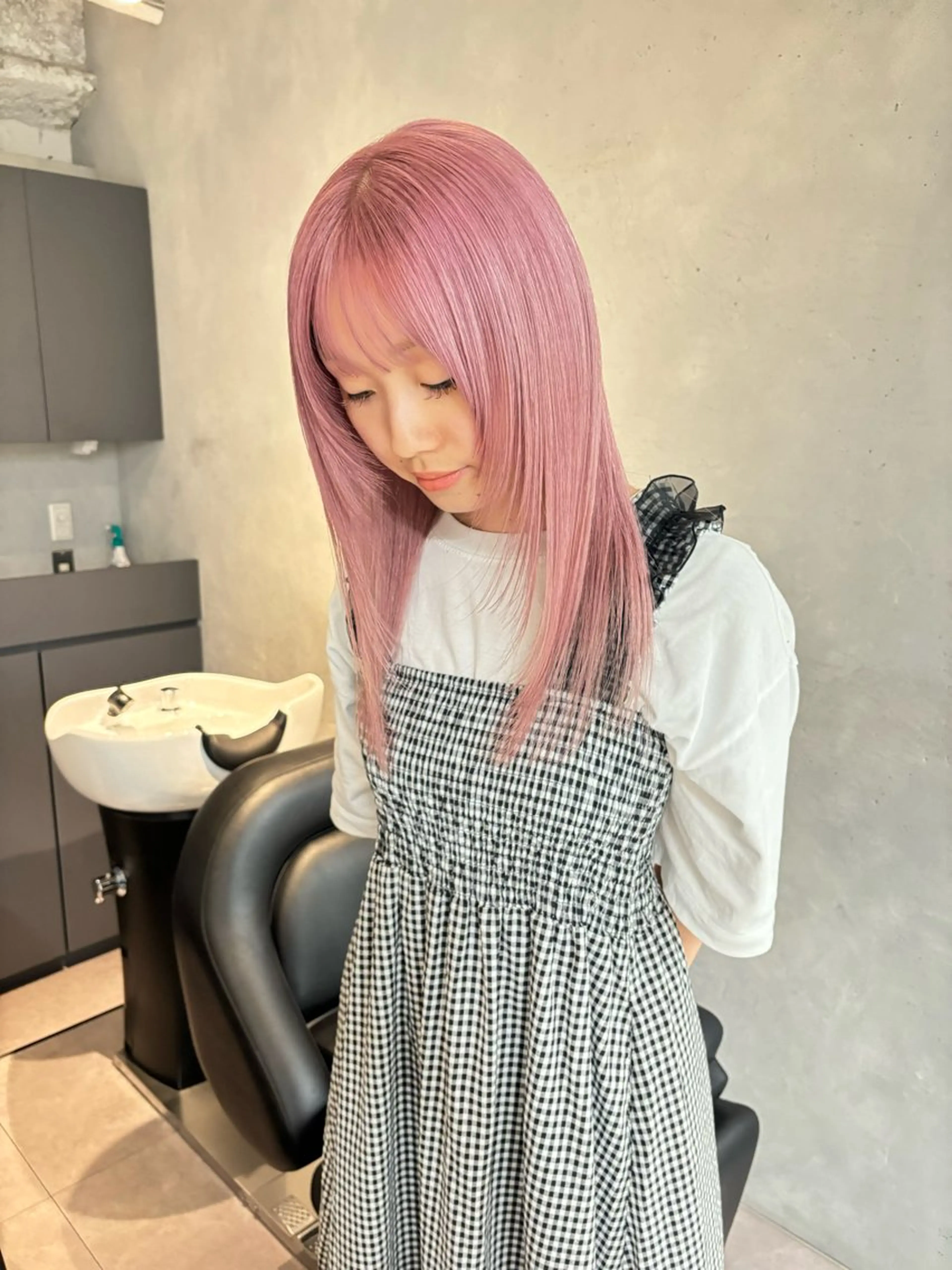 ロング カラー ブリーチ カット ヘアカラー トリートメント salowin梅田所属・レイヤー/顔周り /AKARIのヘアスタイル