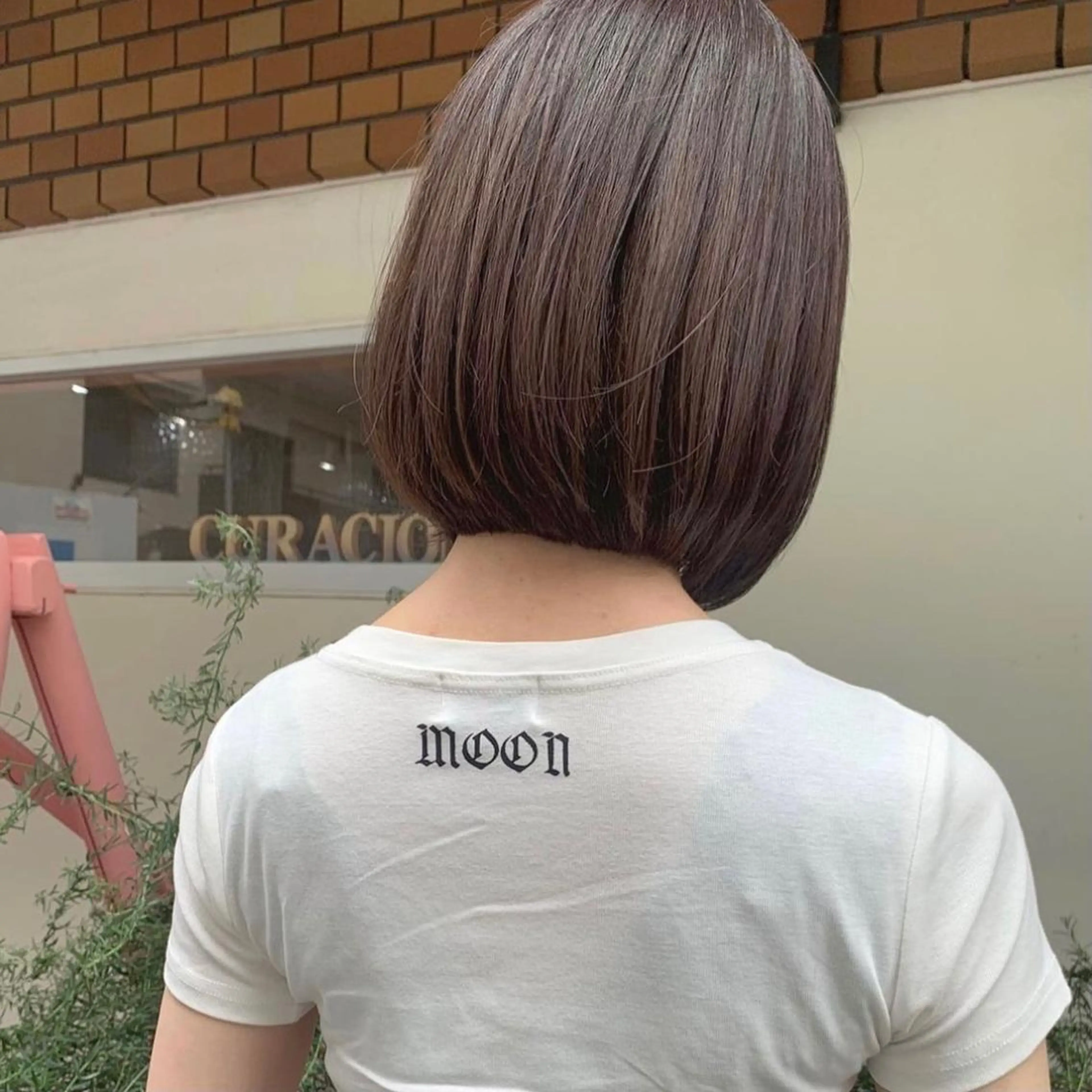ショート カラー stylist店長 岡本真依のヘアスタイル