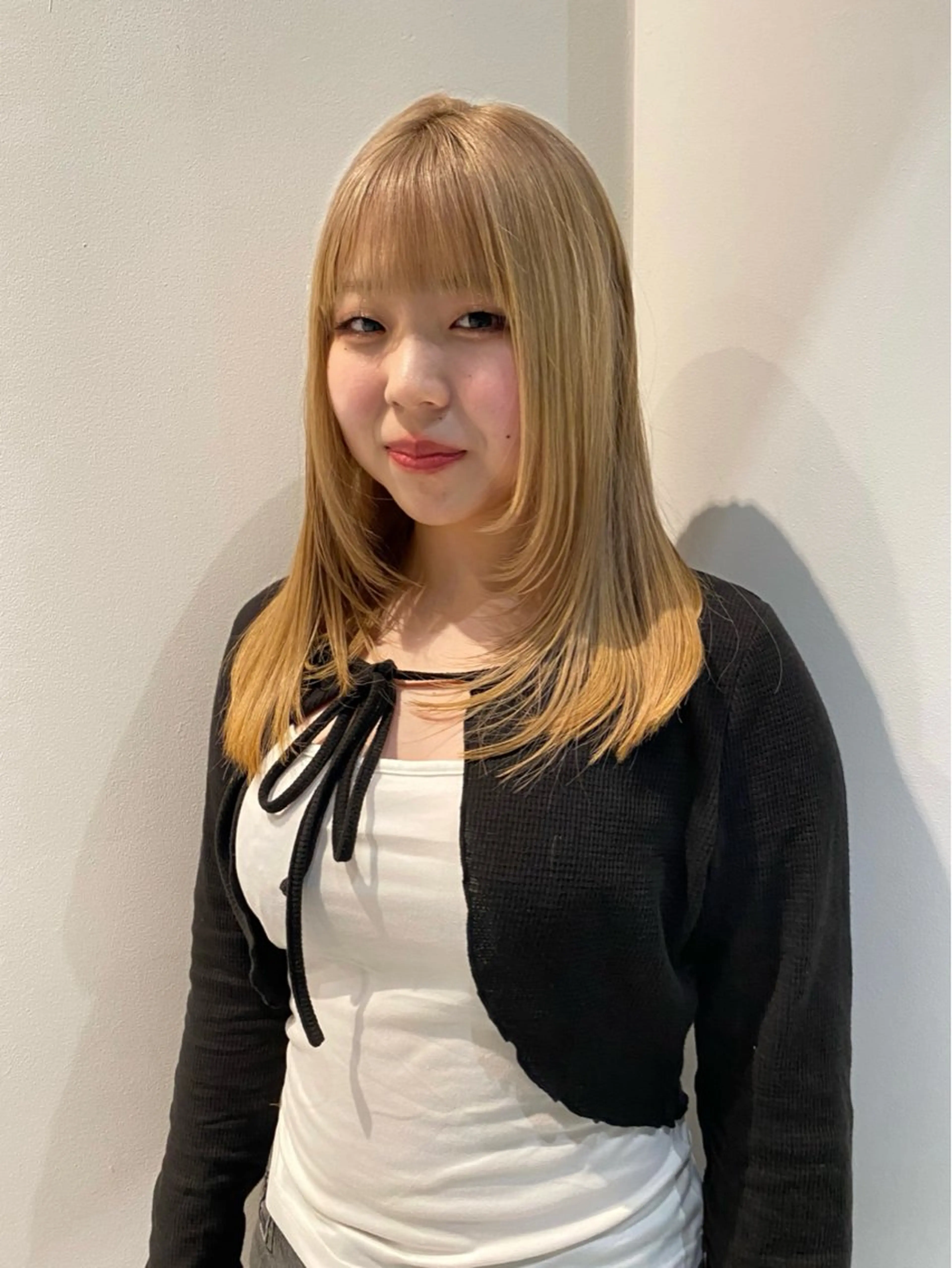 セミロング カラー ハイトーンカラー レイヤーカット カット トリートメント mai / linoah˚✧のヘアスタイル