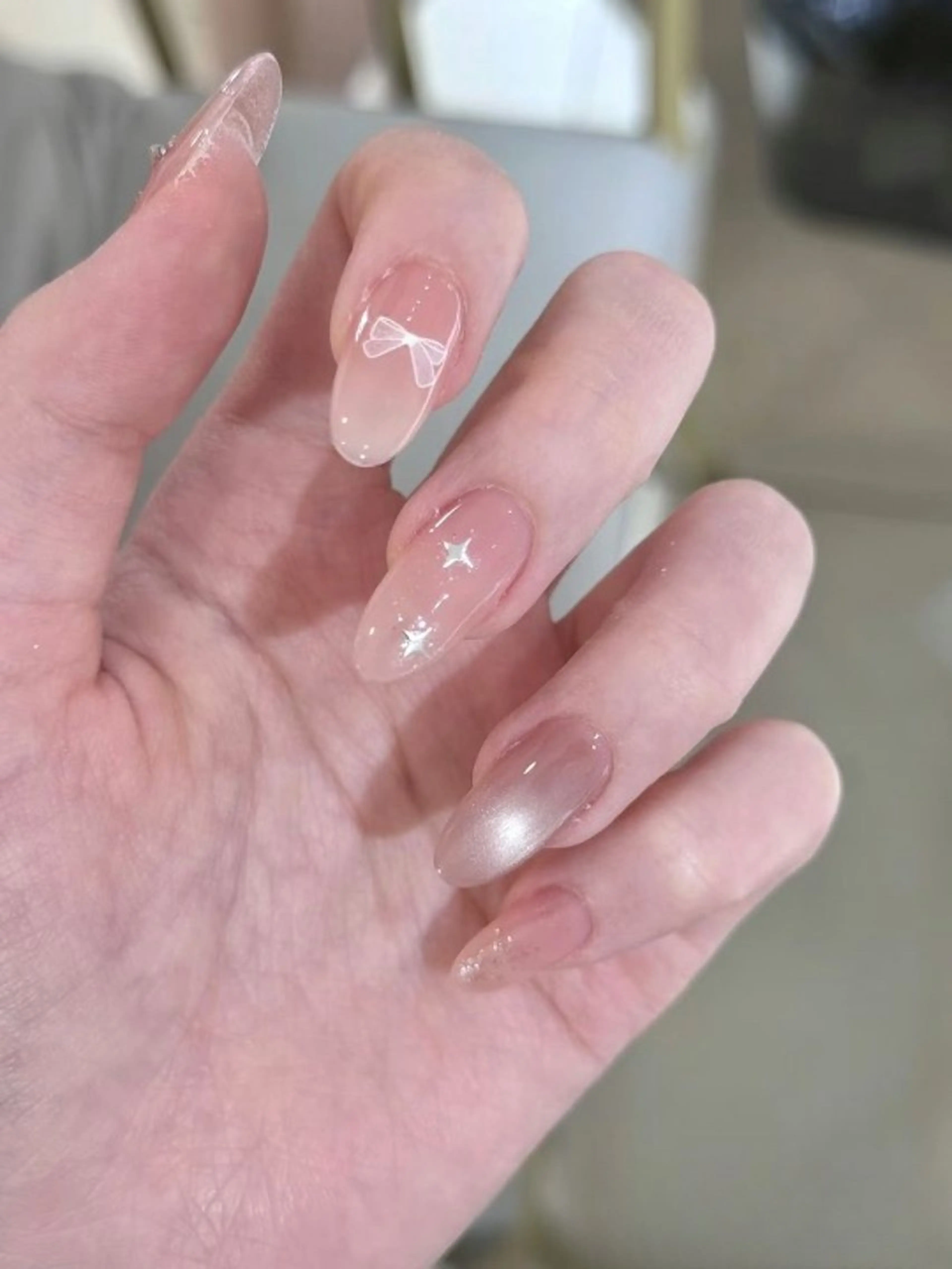 カラー グラデーションカラー ピンクカラー ハンドネイル AIN Nailのネイルデザイン