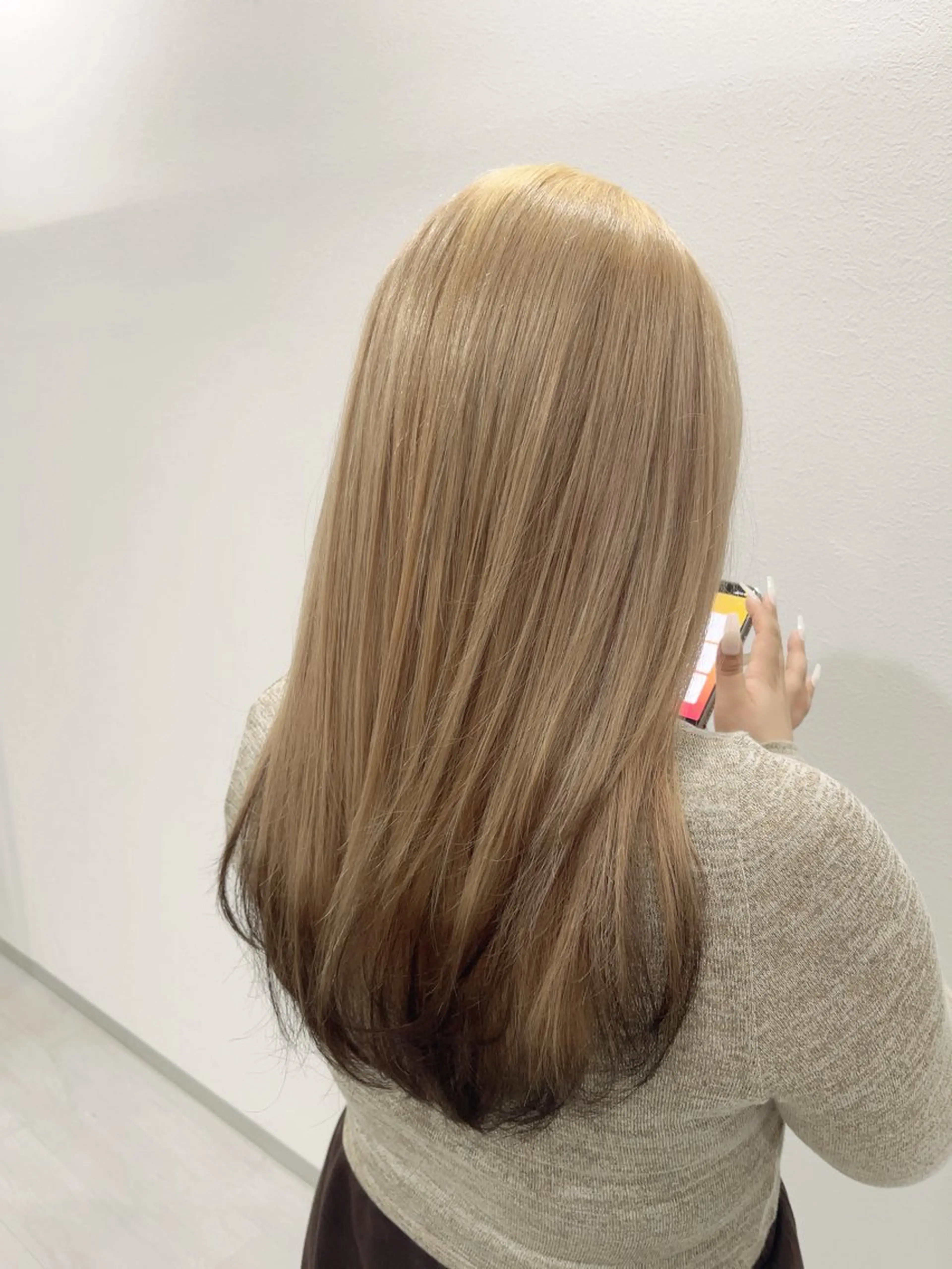 セミロング カット ヘアカラー トリートメント on-Logic所属・【tejina】 横塚勇也のヘアスタイル