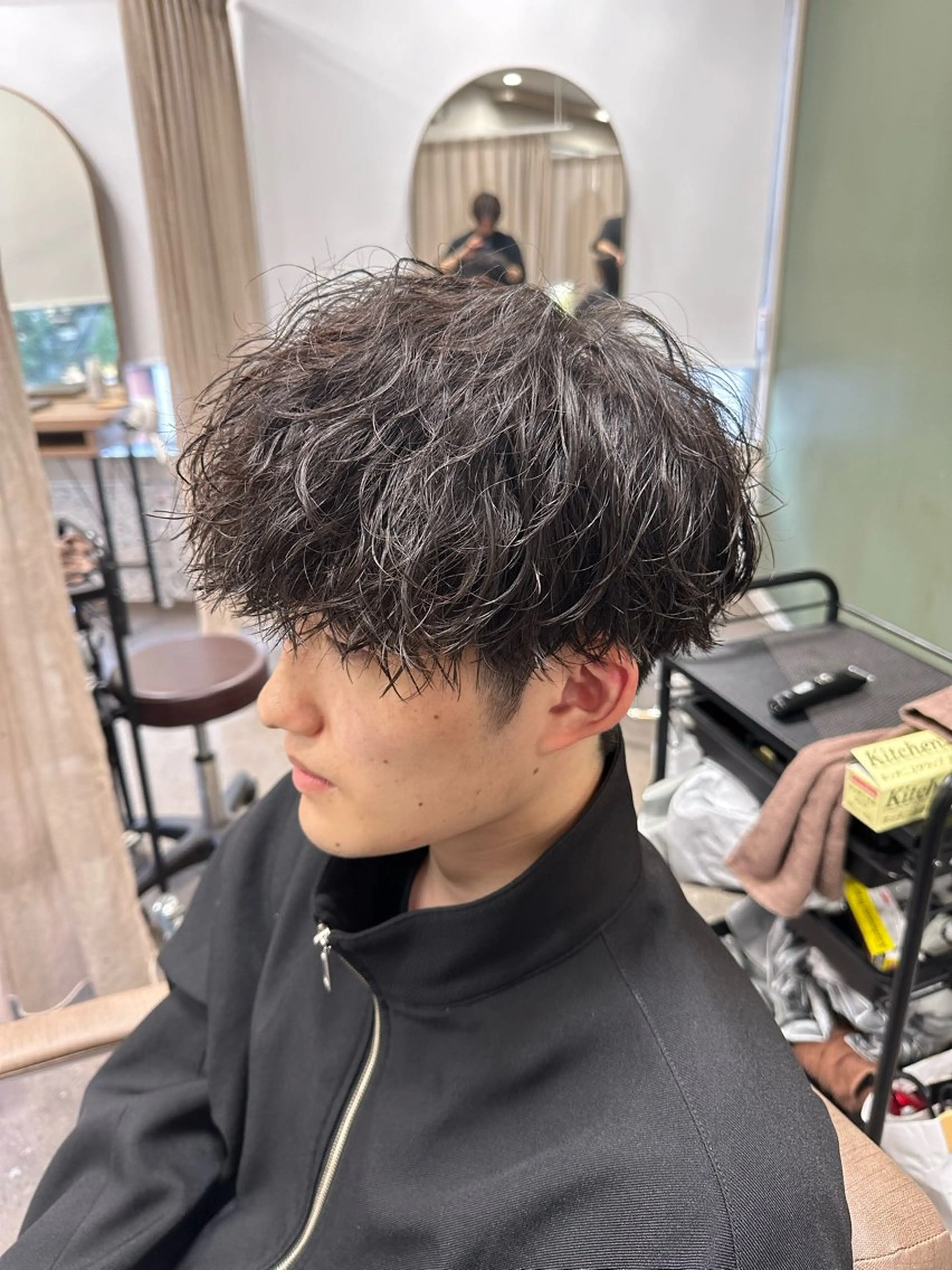 ショート パーマ メンズ TELA HAIR 副代表RIKUのヘアスタイル