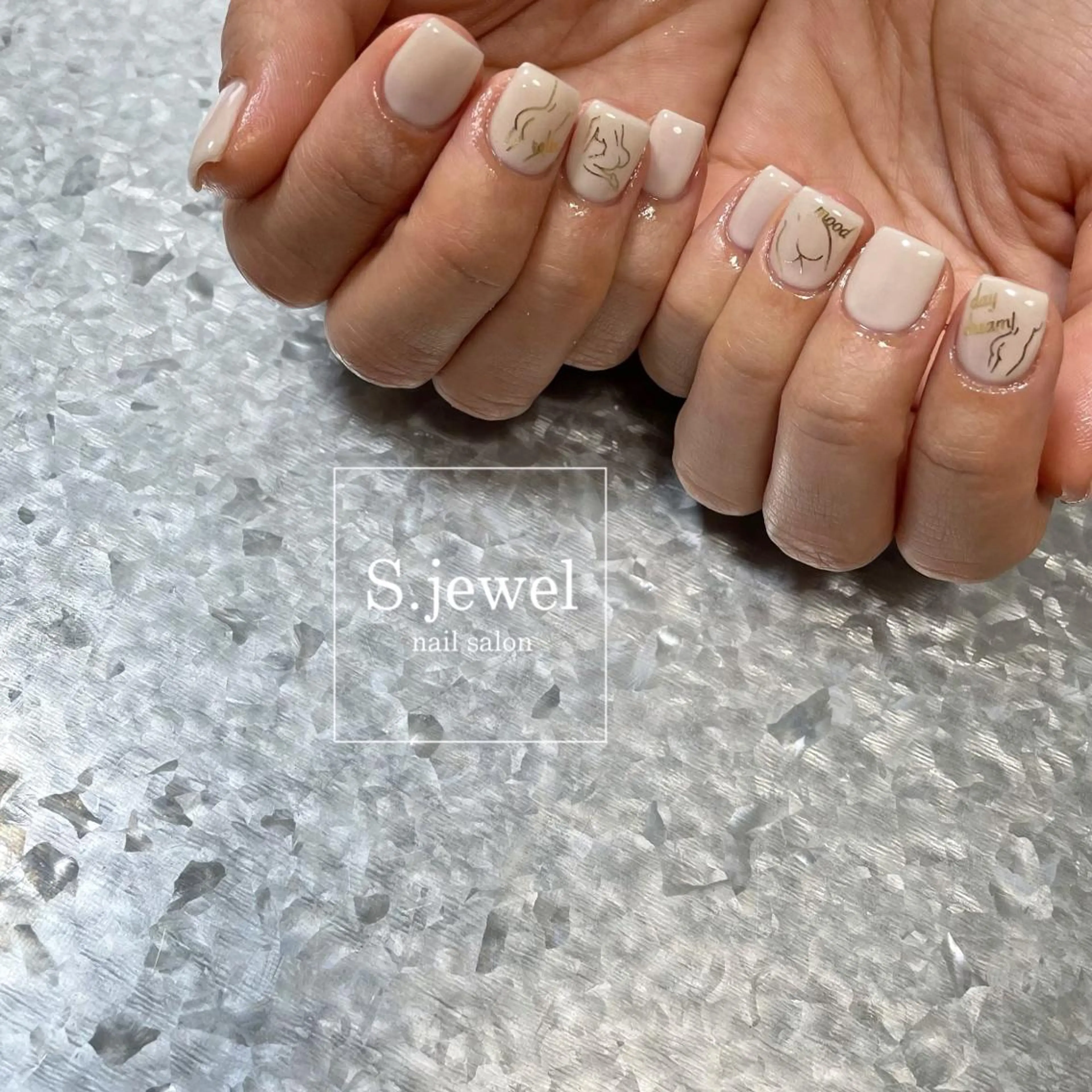 ネイル S. JEWELのネイルデザイン