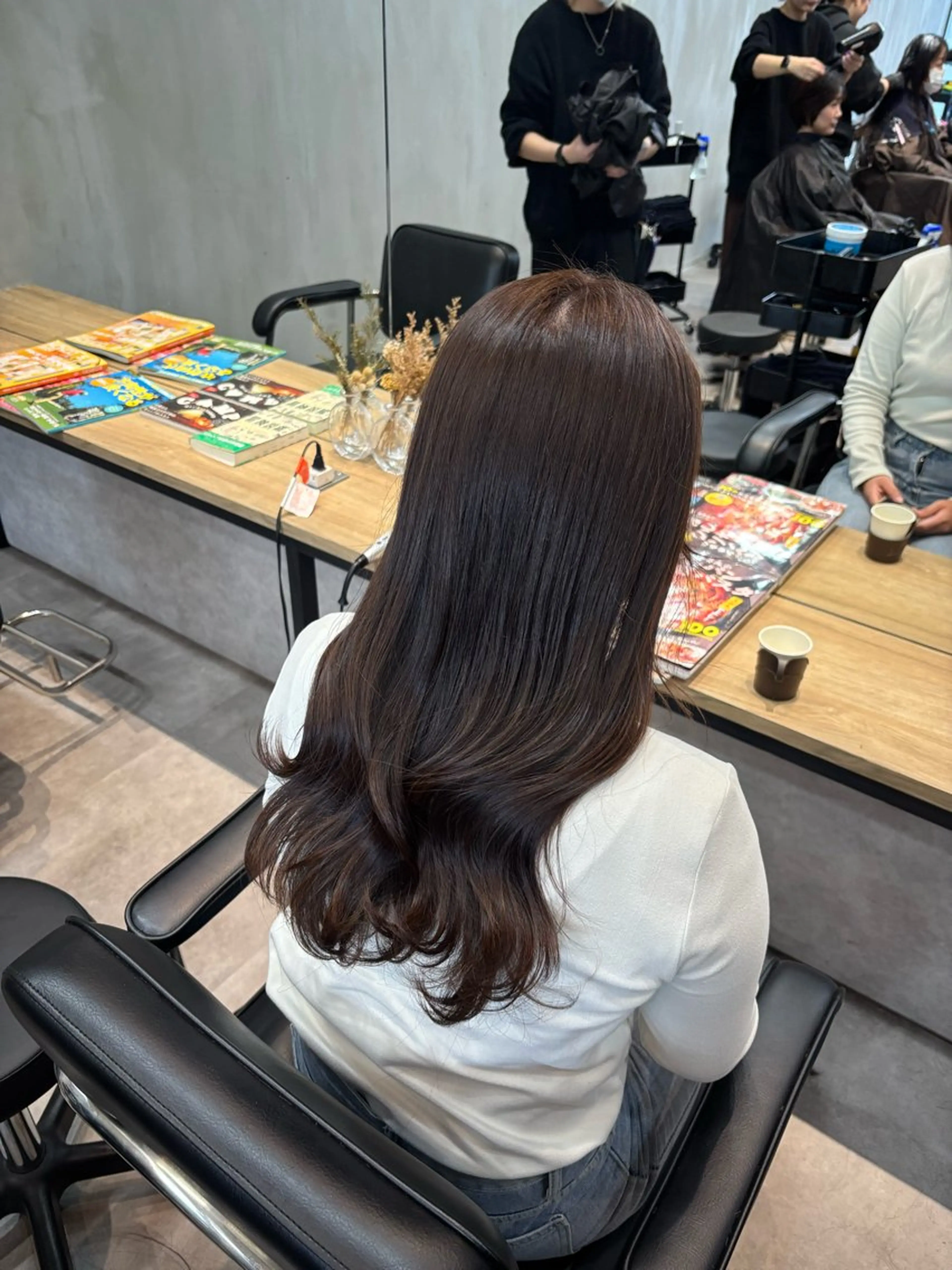 ロング カット ヘアカラー トリートメント 片平 帆香のヘアスタイル