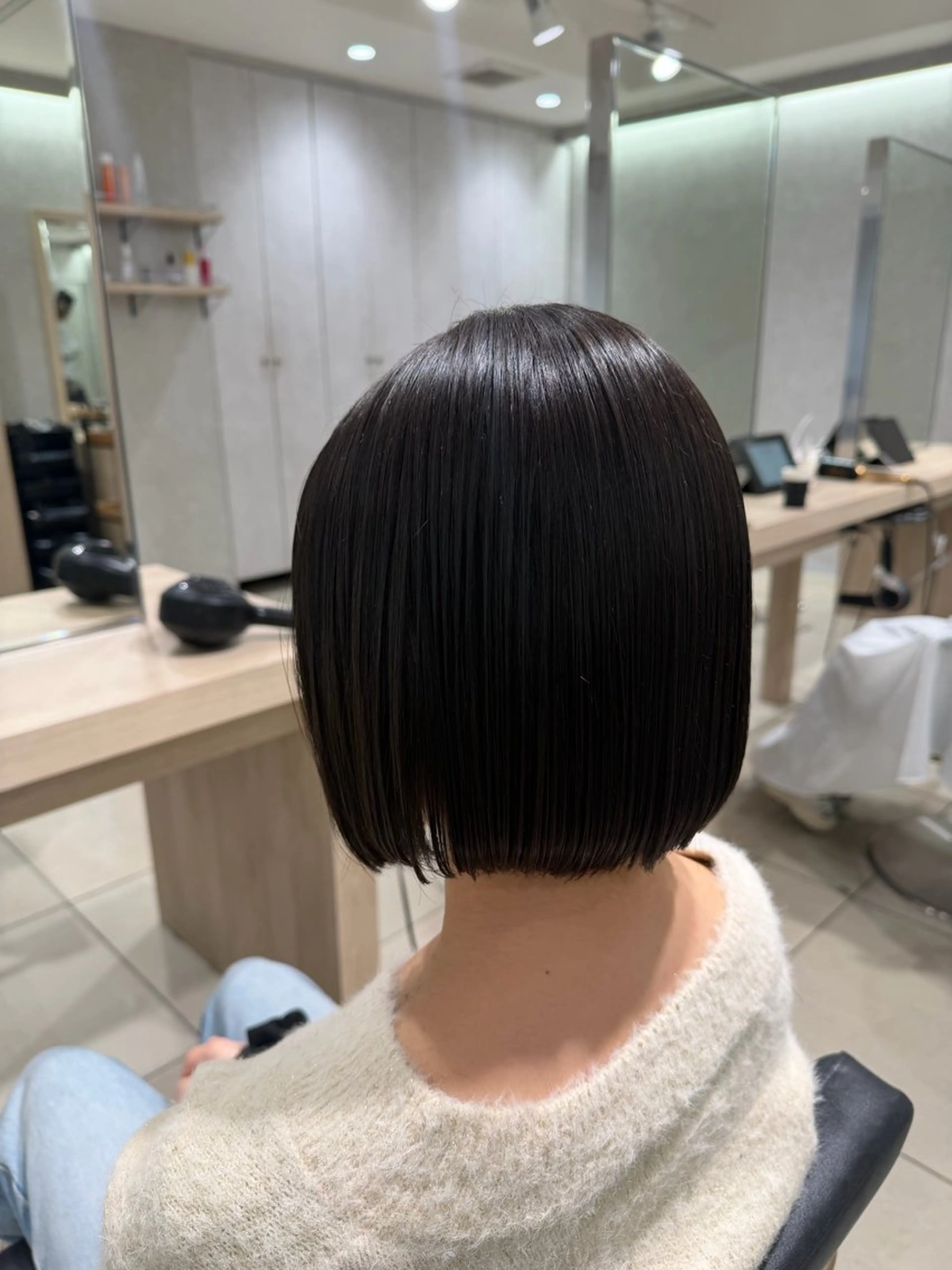 ミディアム パーマ ミディアムパーマ ボブ 縮毛矯正 カット 縮毛矯正 巖本 真希のヘアスタイル