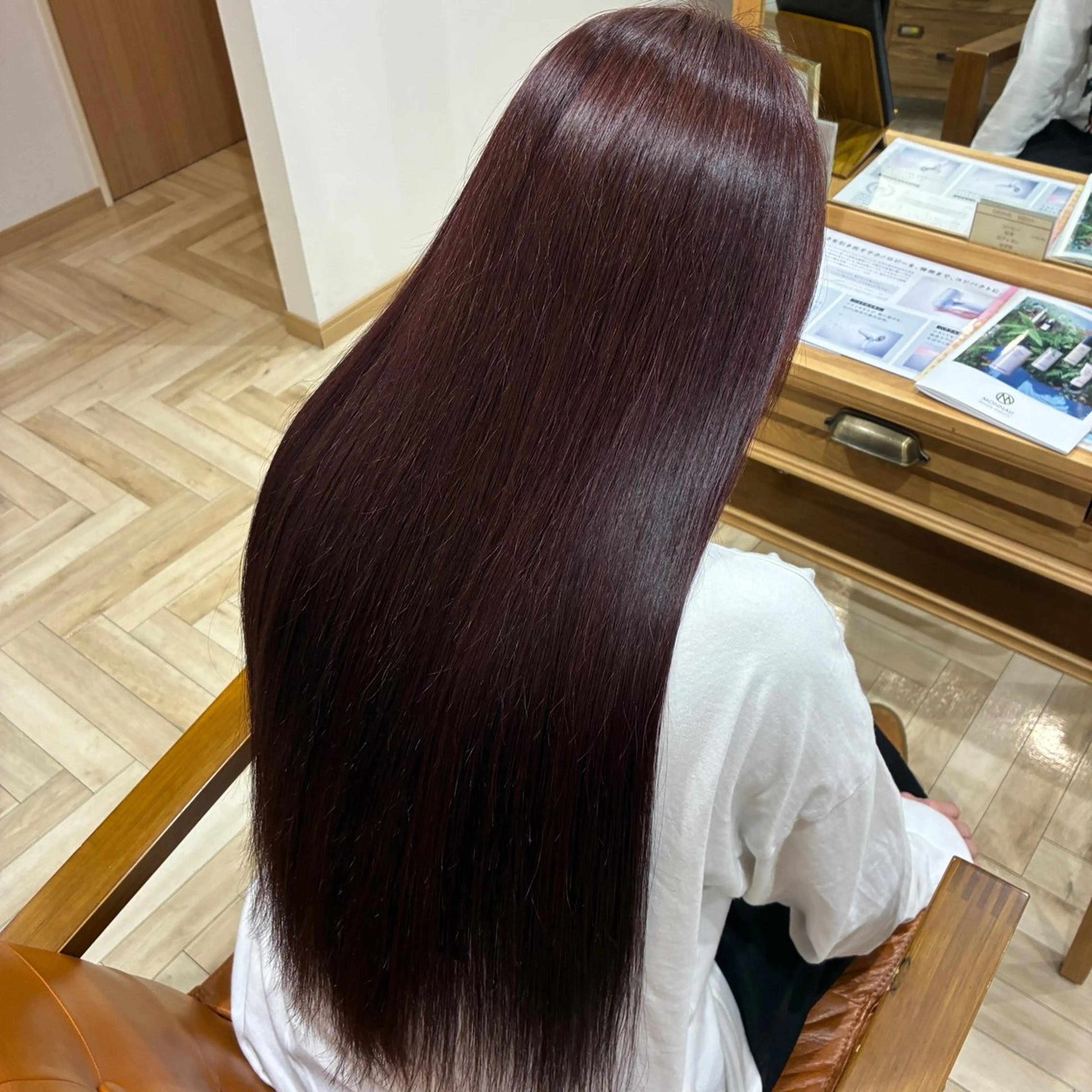ロング カラー 太田 耕司のヘアスタイル