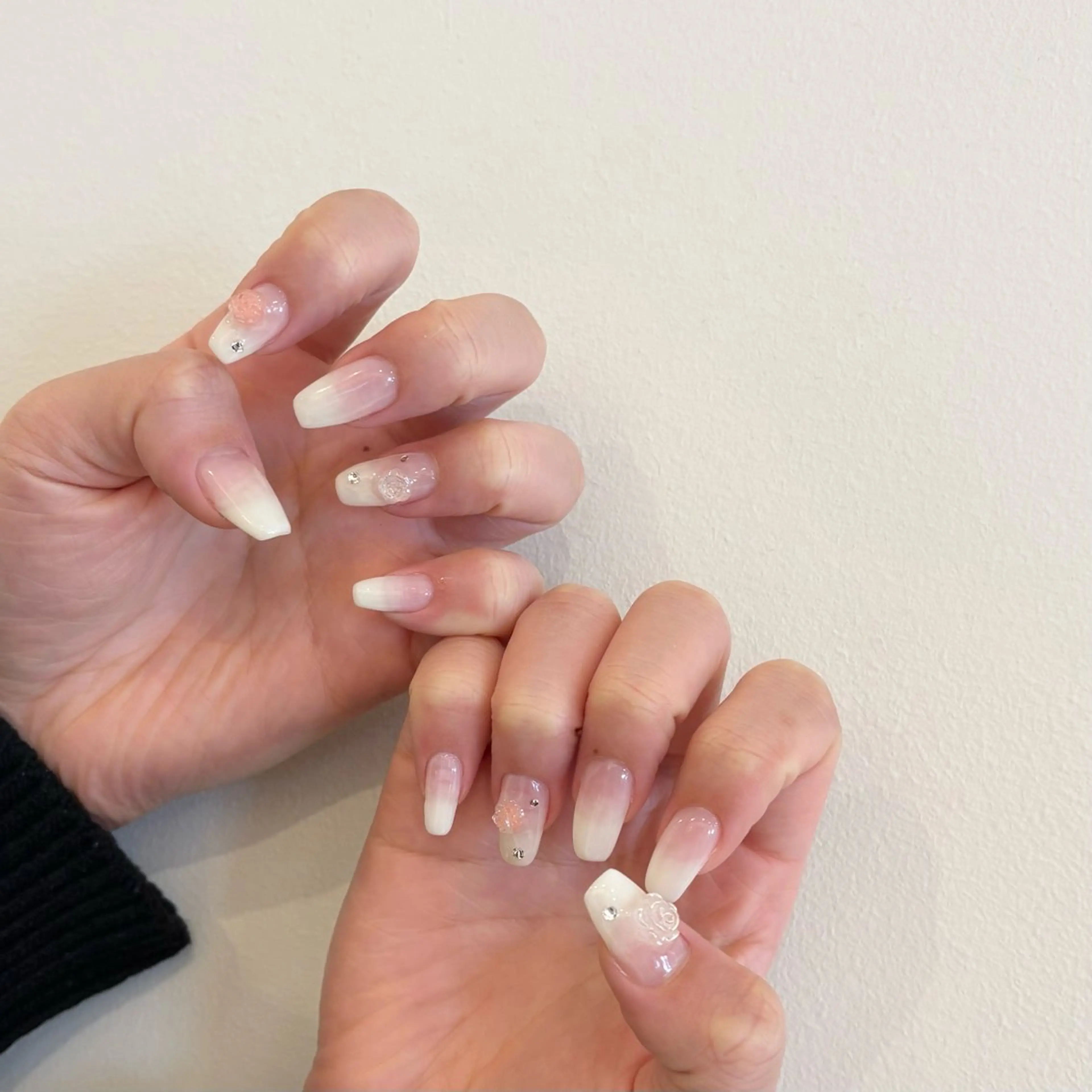 ネイル グラデーション Plus 1st /miraiのネイルデザイン