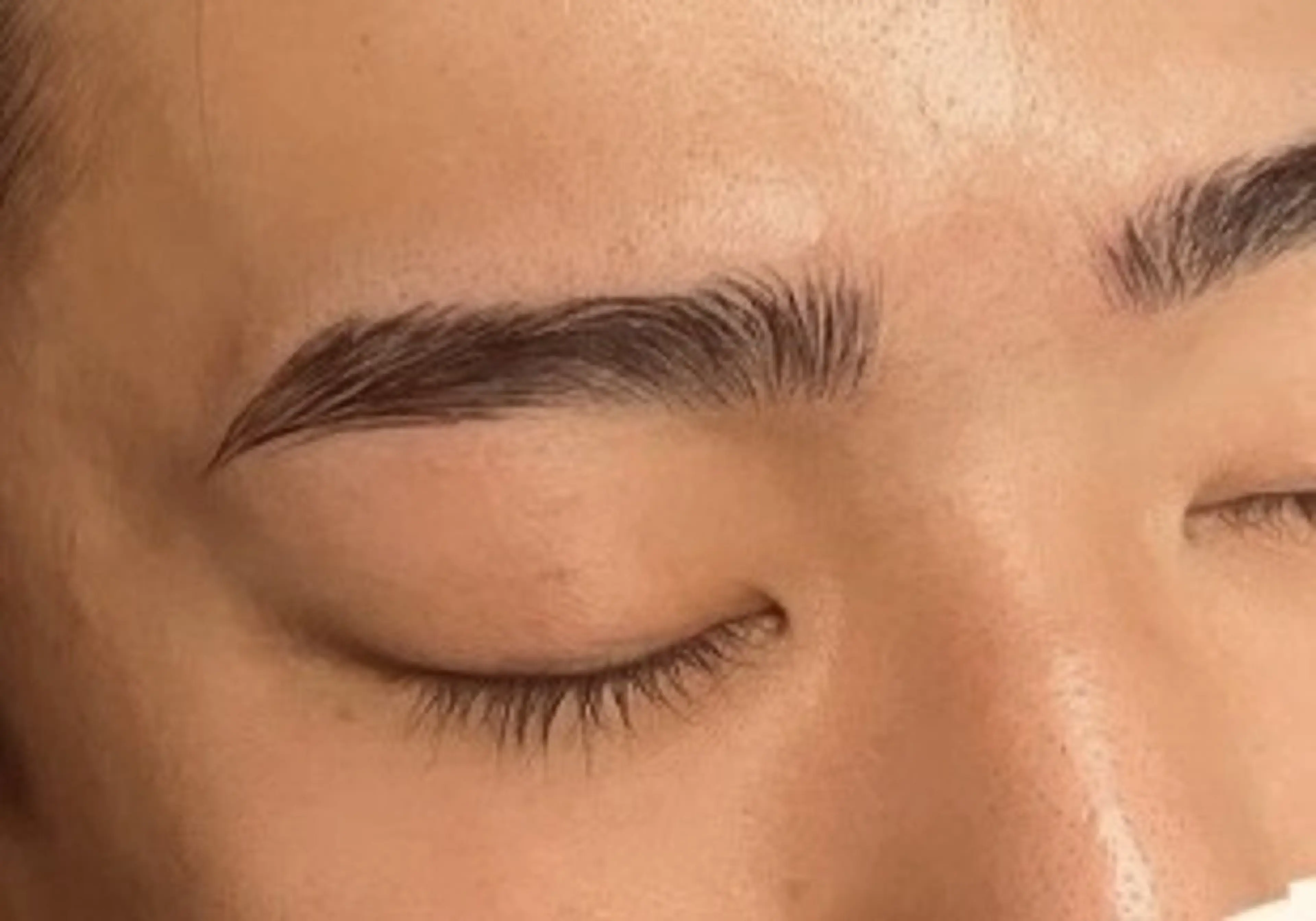 アイブロウ tsukasa eyelashの眉毛・アイブロウイメージ