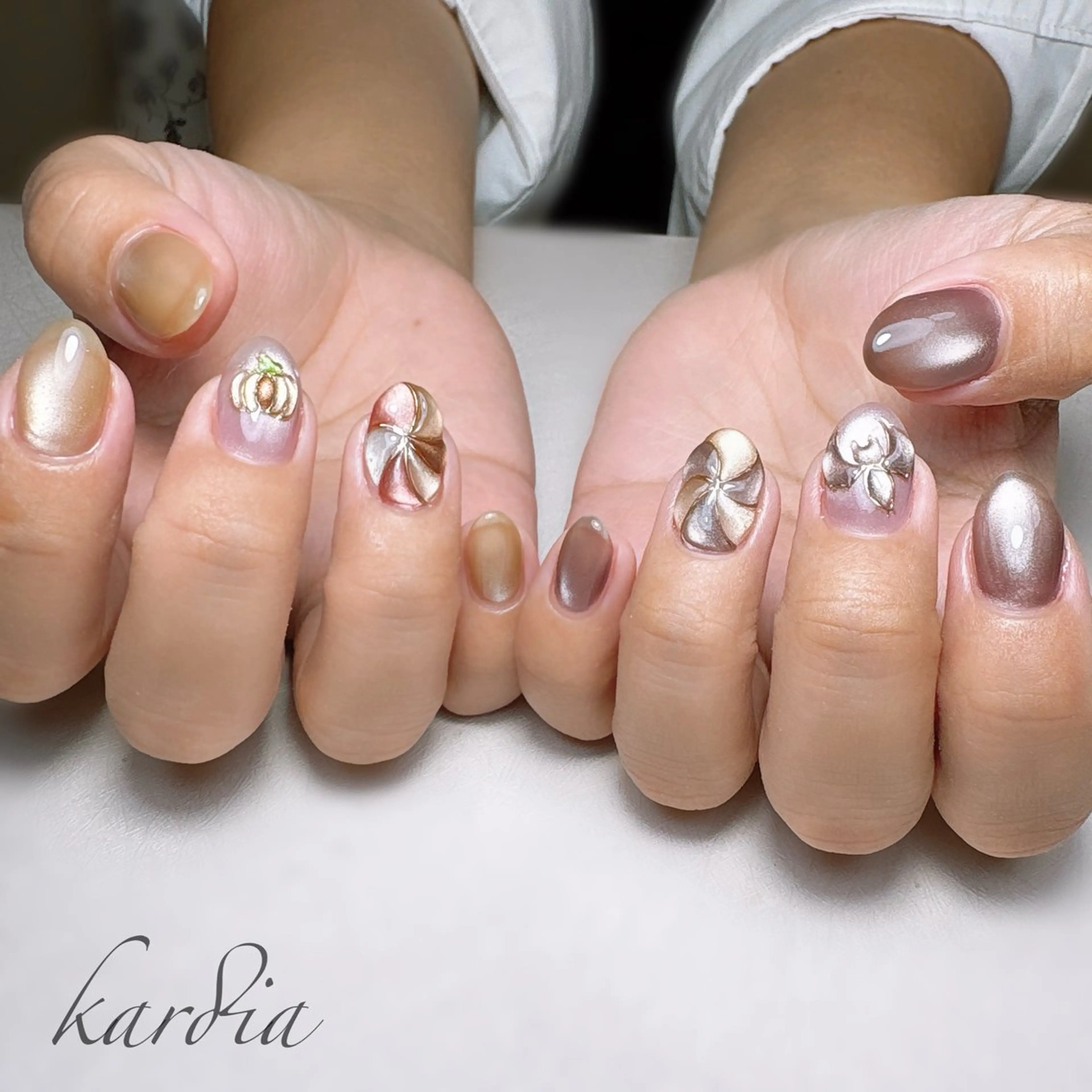 ネイル καρδιά -ｶﾙﾃﾞｨｱ-のネイルデザイン