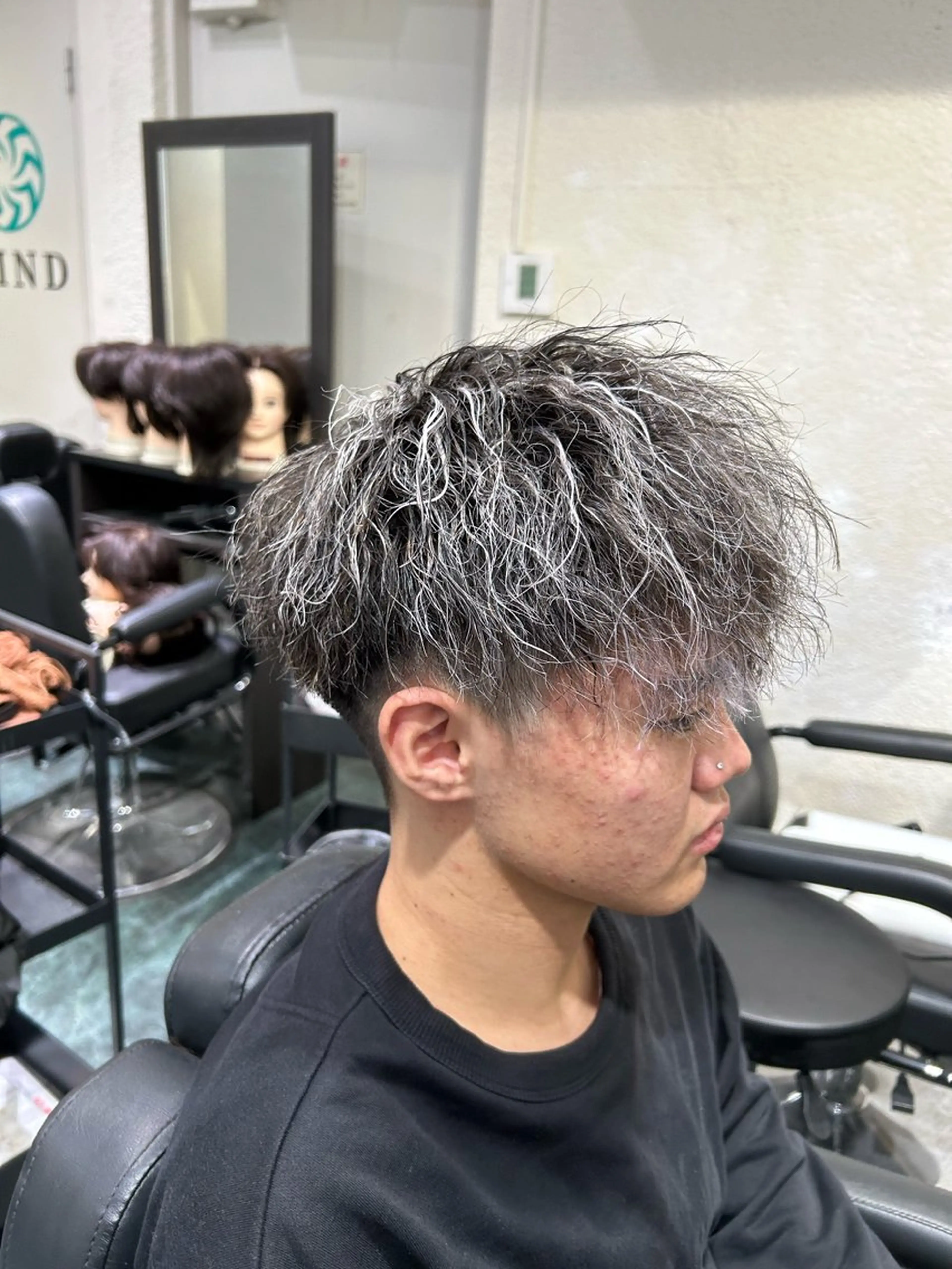 パーマ メンズ メンズメッシュ カット ヘアカラー パーマ ヘアセット メンズ美容室 難波北川司のヘアスタイル