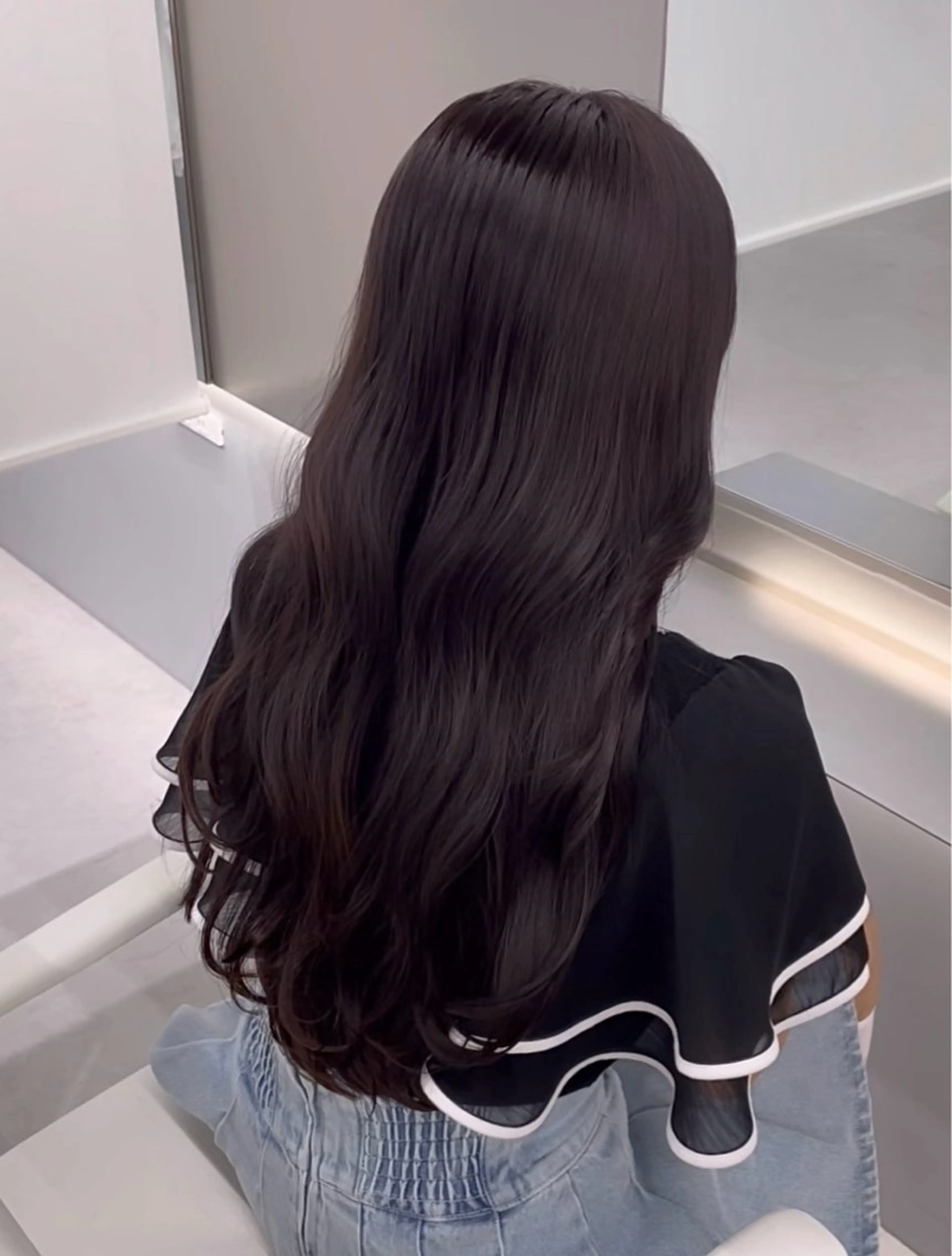 ロング カラー グレージュ 黒田 優里 🎀🫧のヘアスタイル