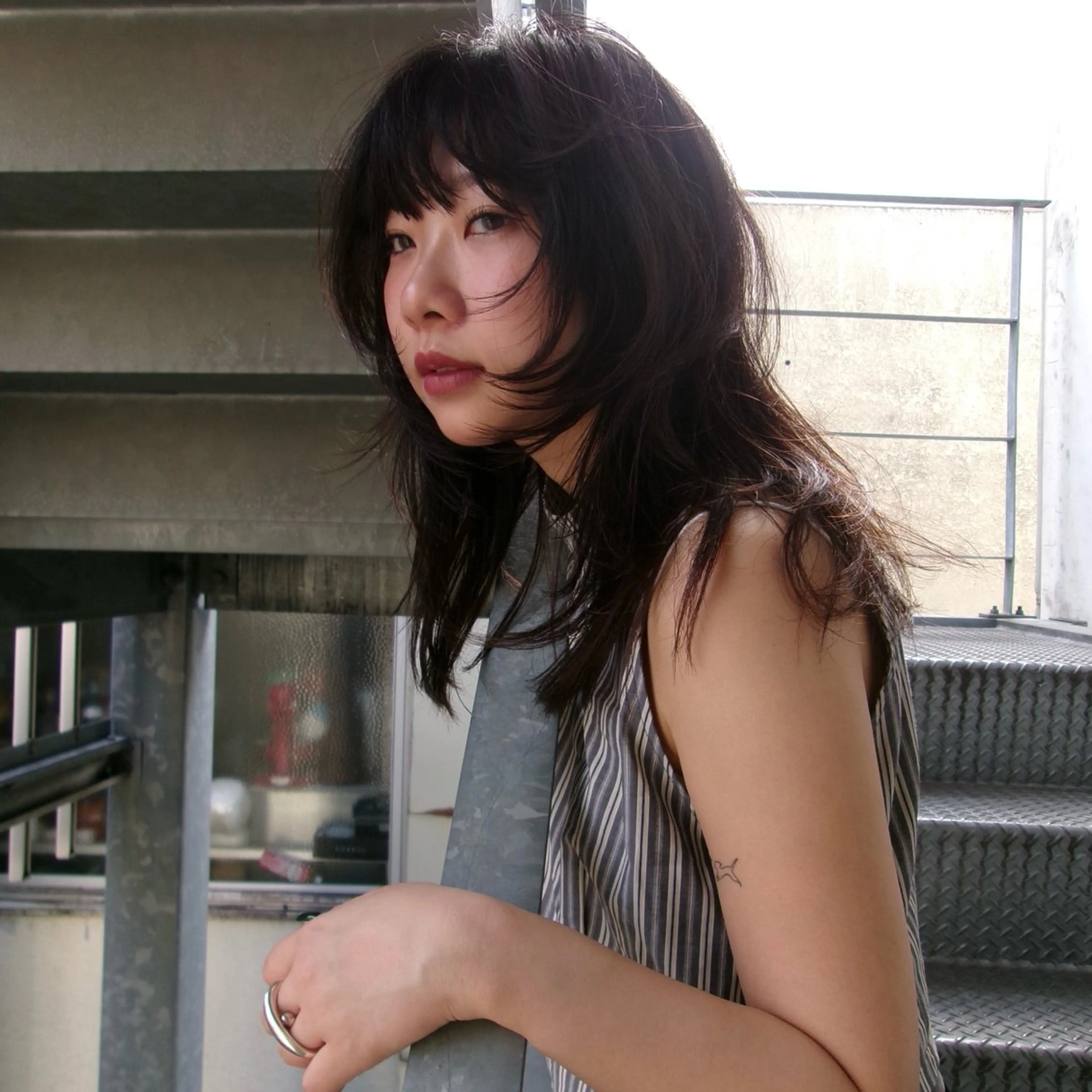 セミロング ハッシュカット🎀 レイヤーカットのヘアスタイル