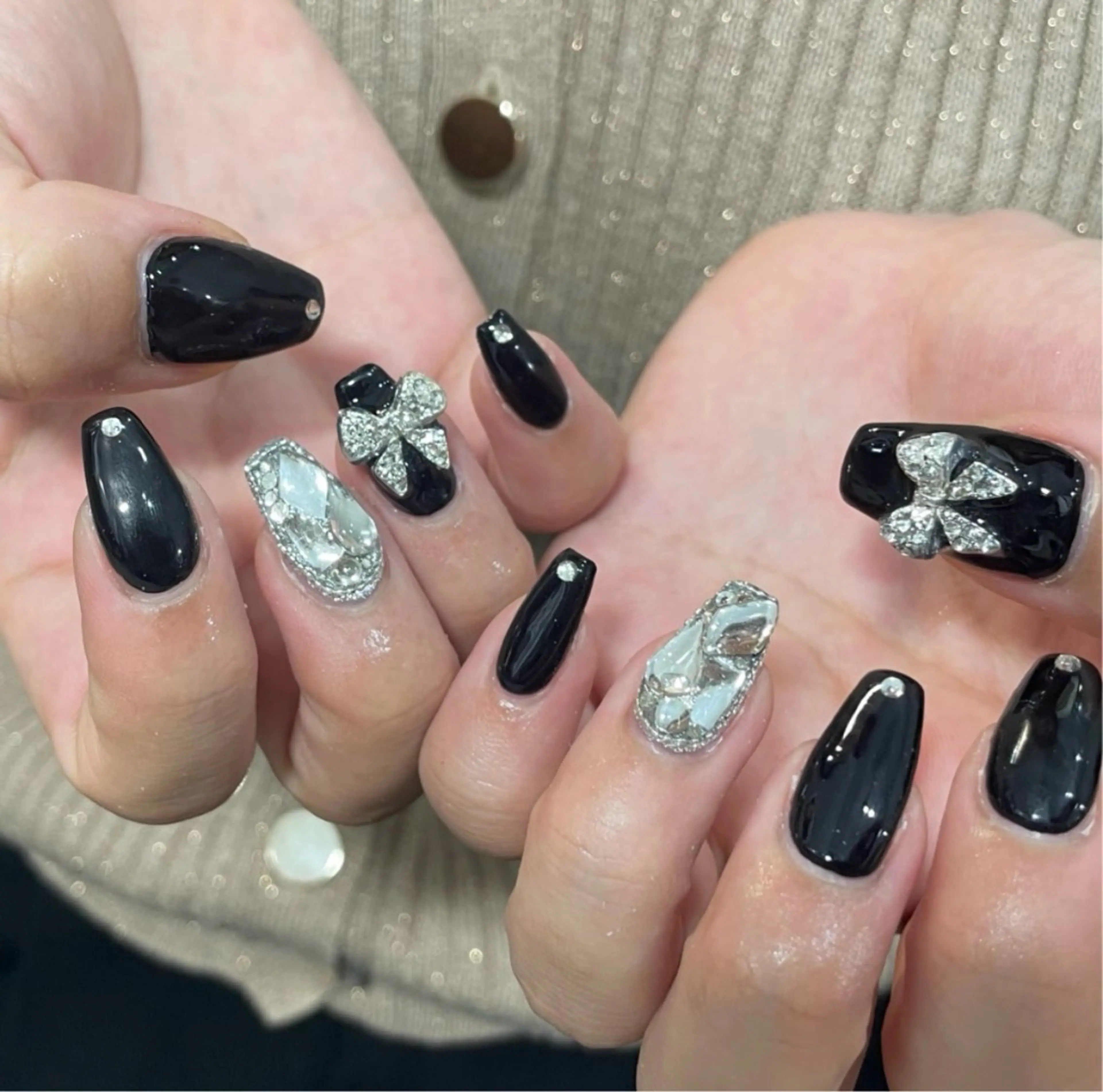 ネイル LAVISH nanamiのネイルデザイン