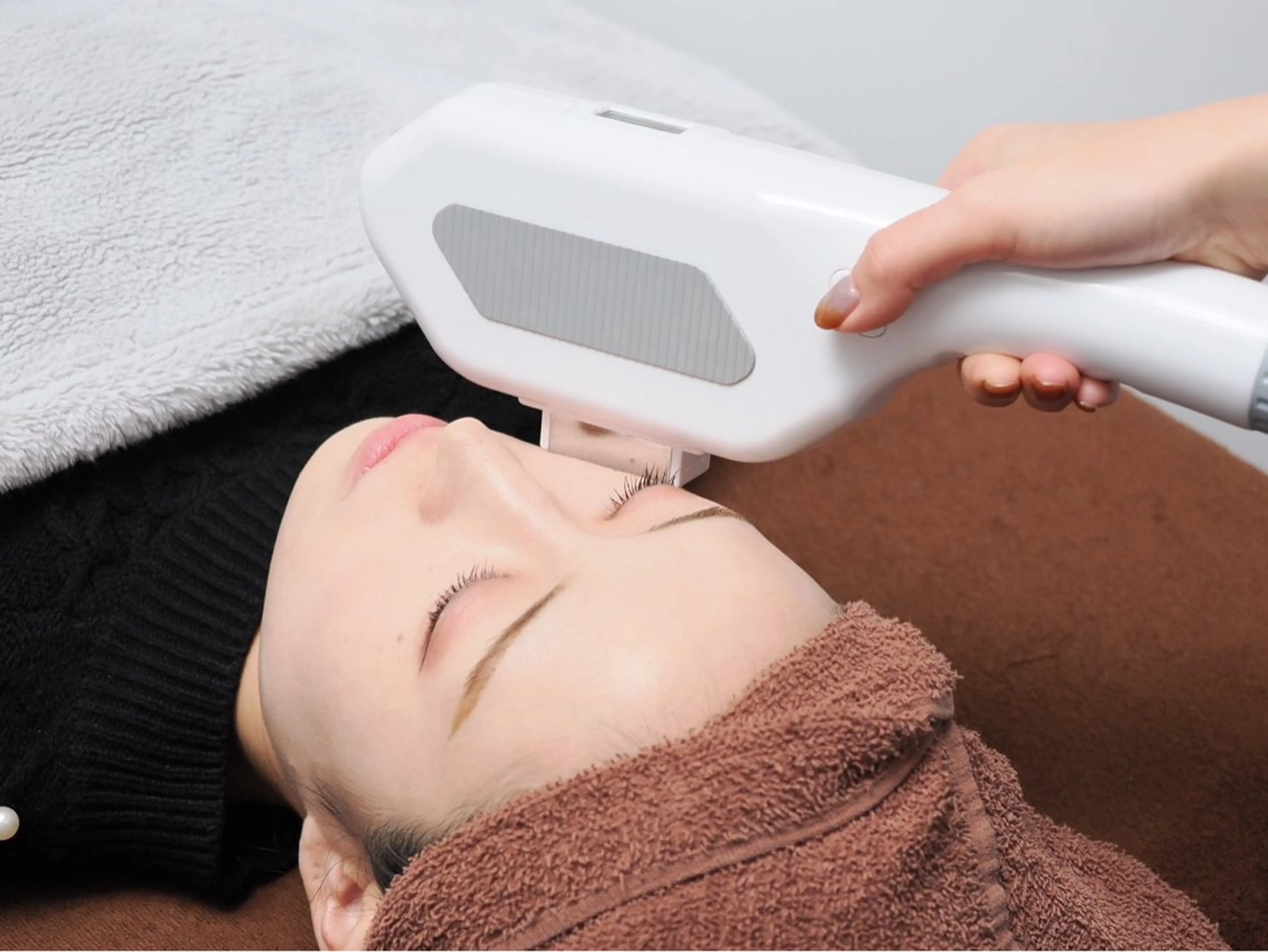 【 メンズもOK! 】美顔脱毛🎀 幹細胞洗顔パック&スチーム＆コラーゲン保湿パックでお肌のケアもバッチリ🌸✨の写真