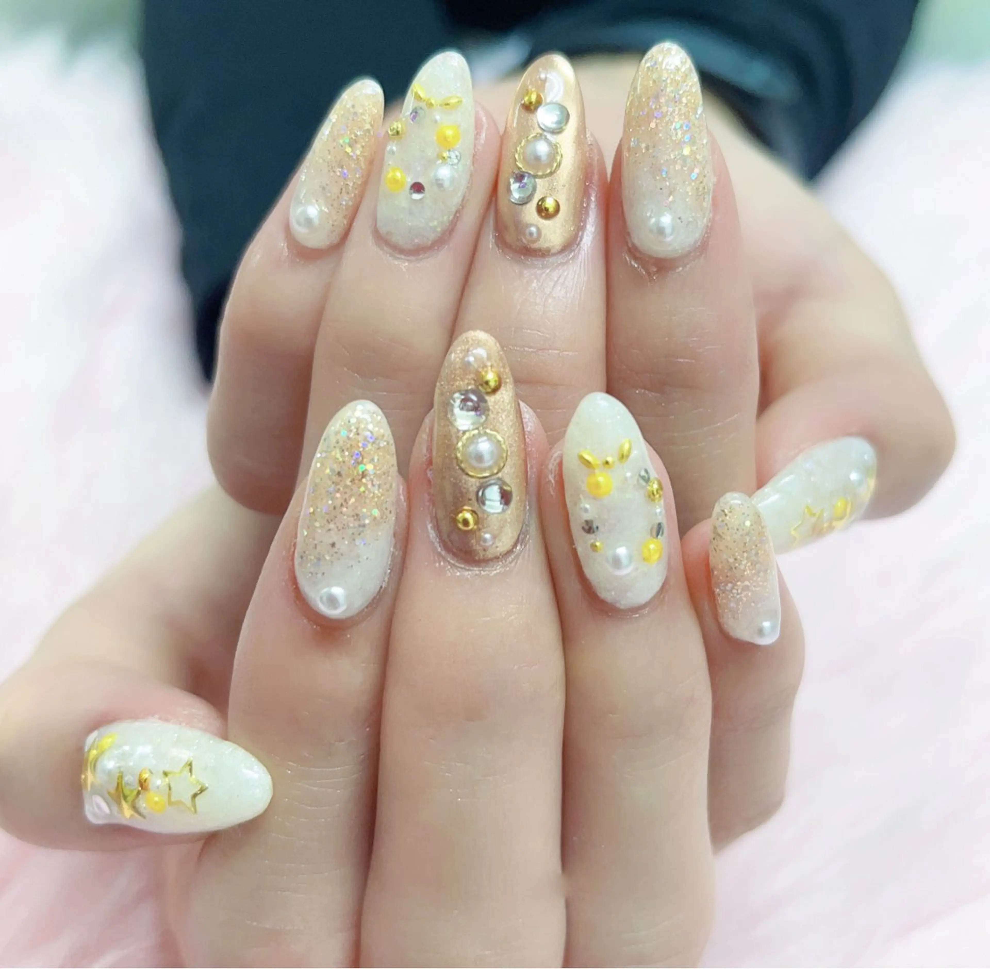 ネイル フットネイル フレンチネイル ジェルネイル ゴージャス ハート ハンドネイル MoonNail ユリ🌸のネイルデザイン