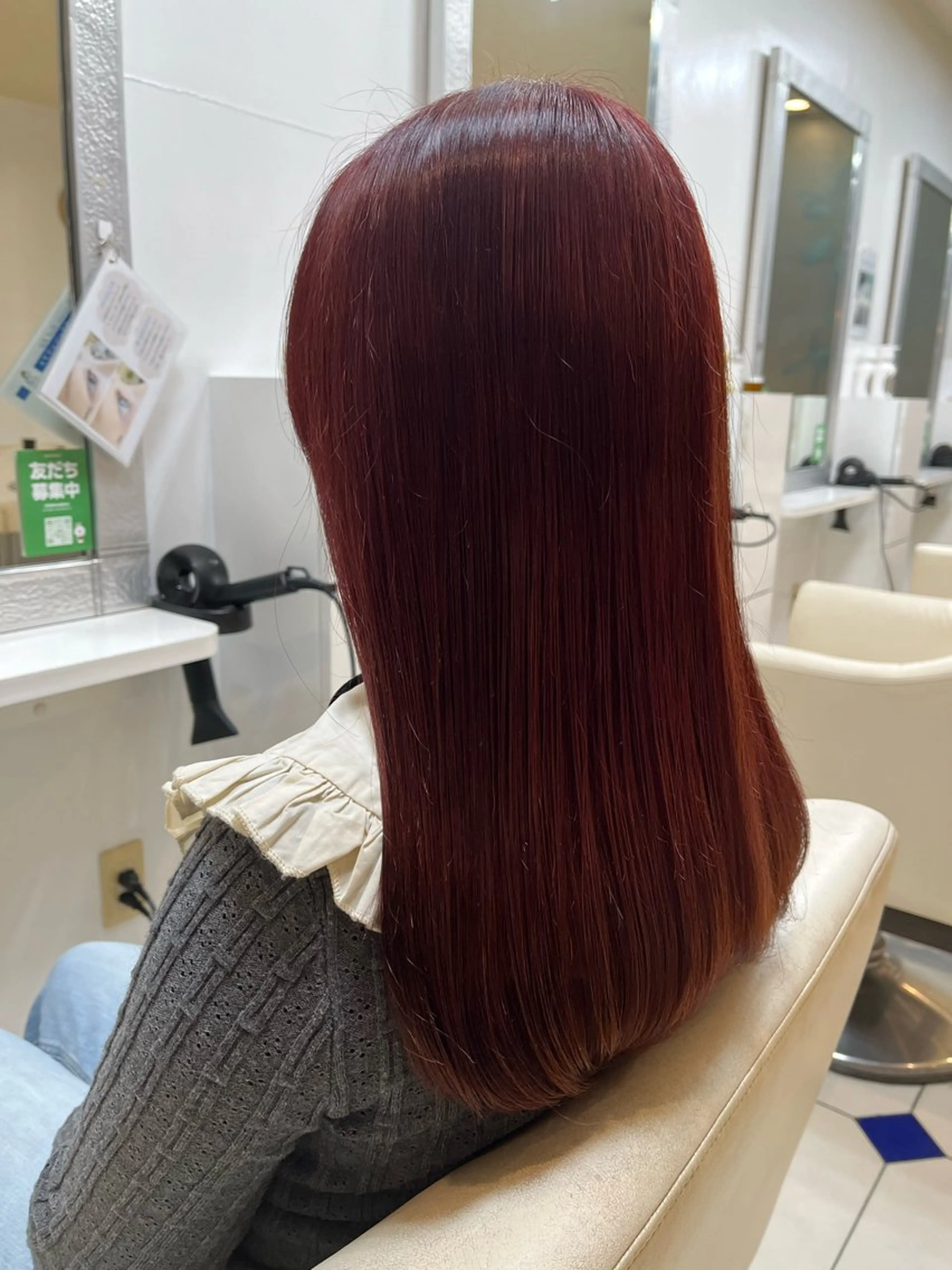 セミロング カラー 柳川 玲也のヘアスタイル