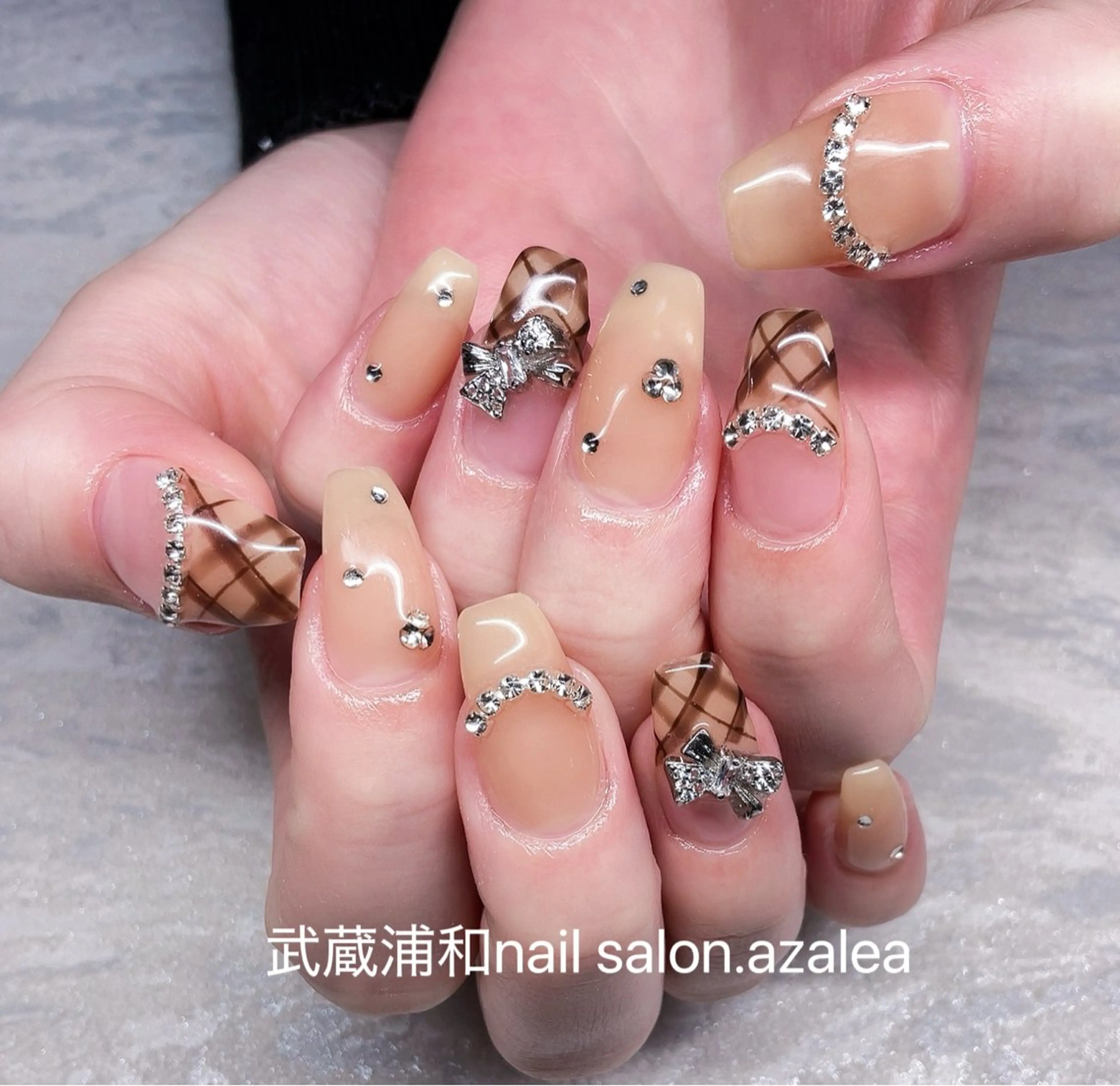 ネイル ハンドネイル R inのネイルデザイン