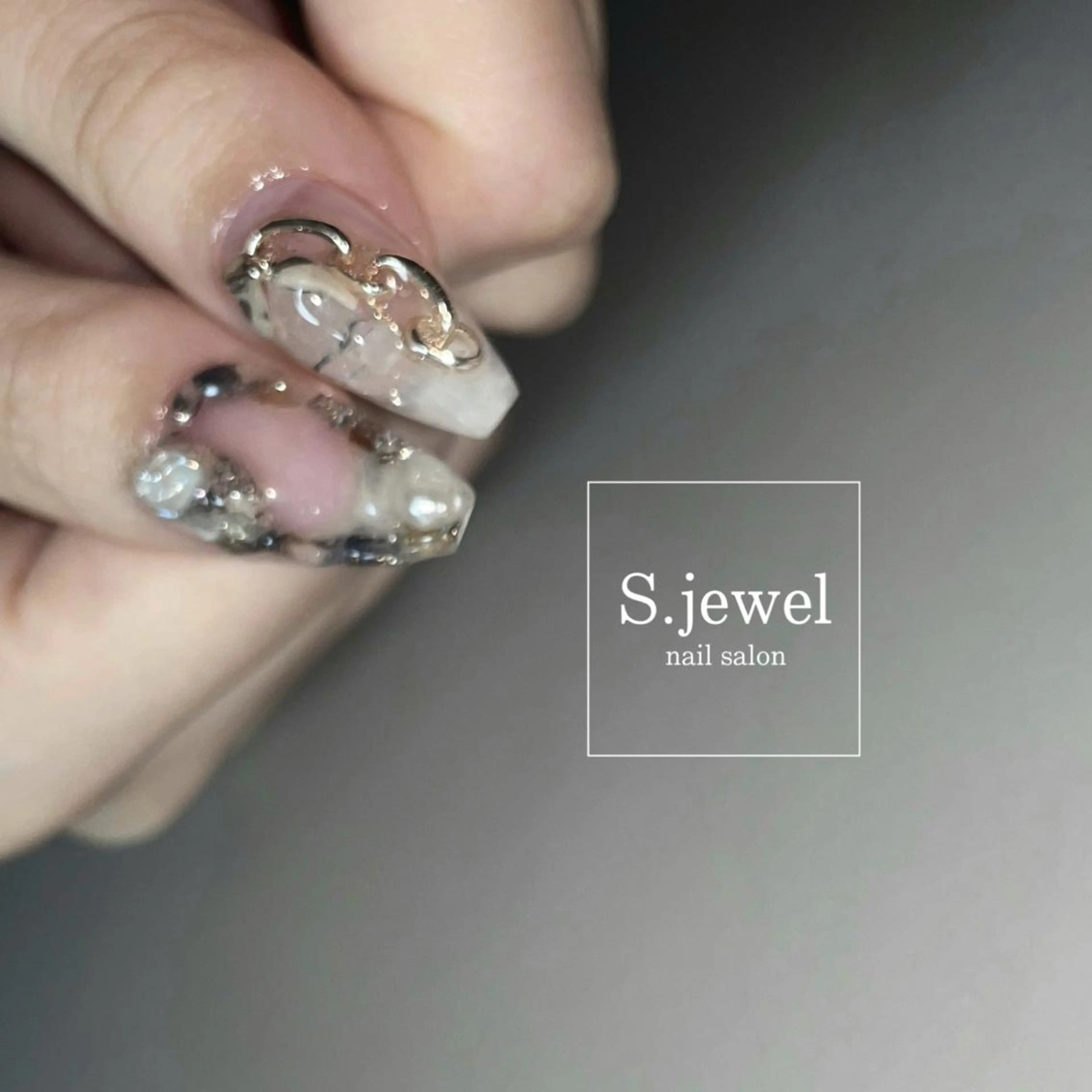 ネイル S. JEWELのネイルデザイン