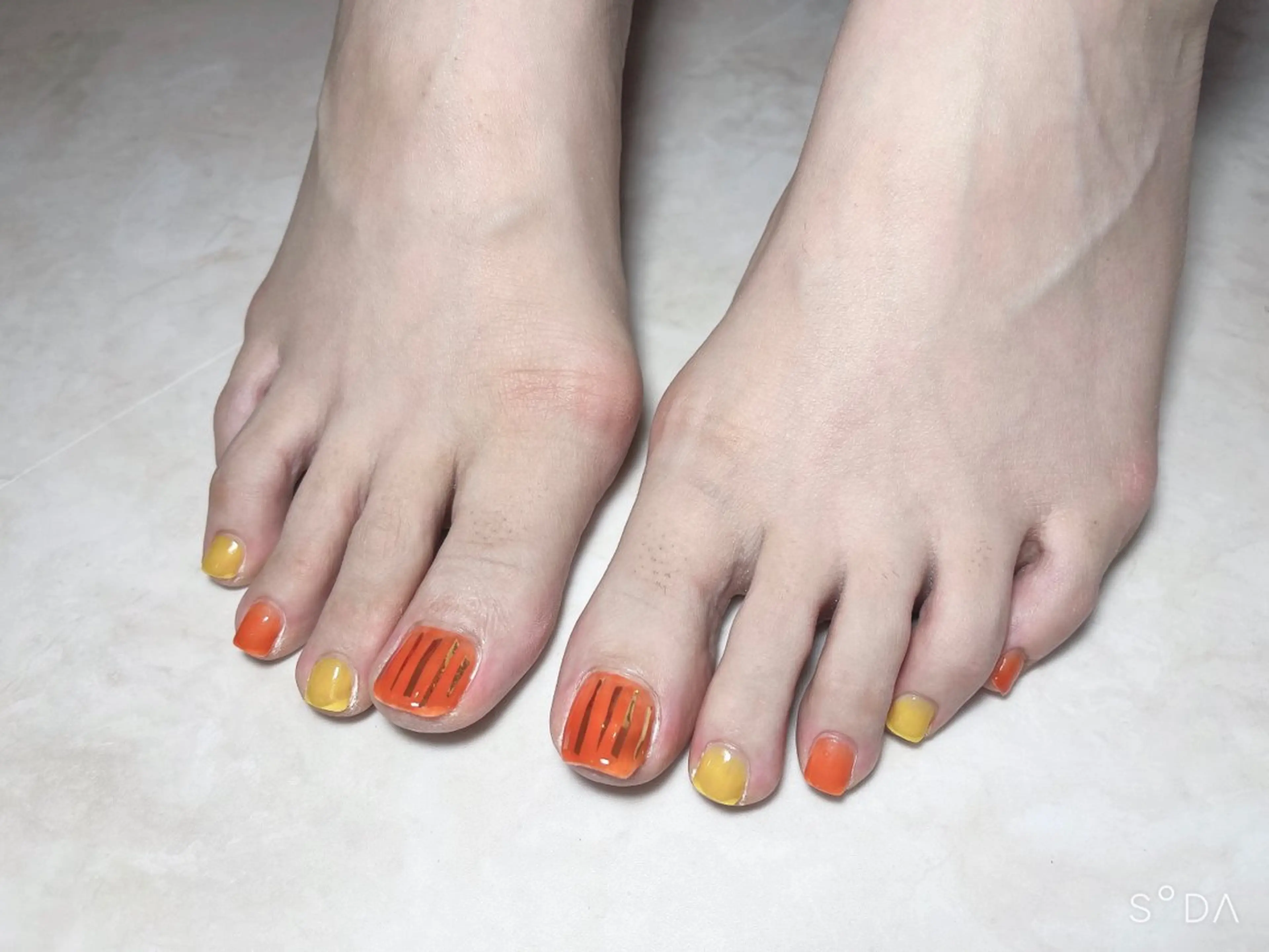 ネイル フットネイル ネイル脱毛 Reeのネイルデザイン