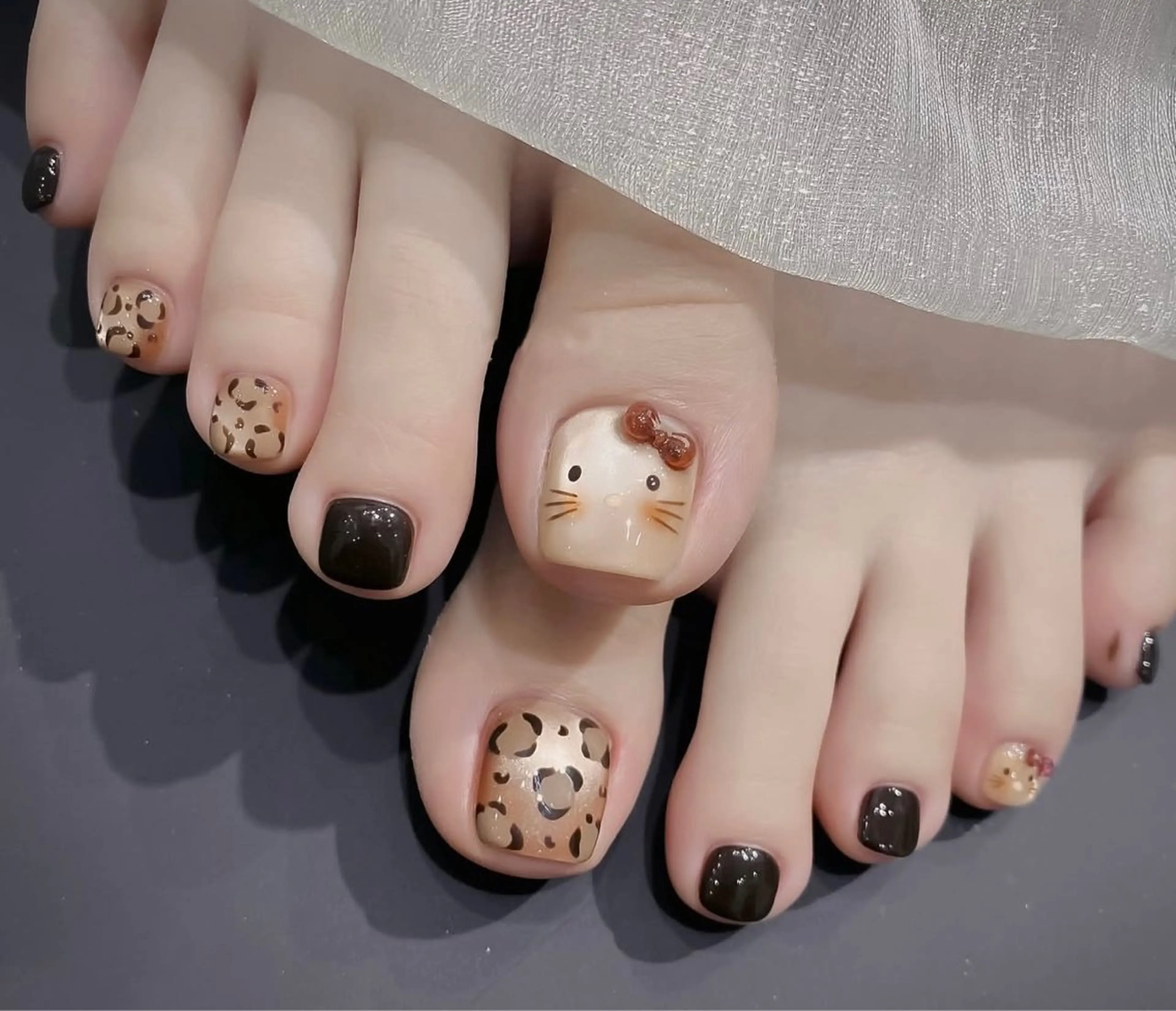 ネイル アートネイル フットネイル フレンチネイル ジェルネイル ガラスフレンチ フットネイル ╹◡╹Mimoミモ Eye&Nailのマツエク・マツパデザイン