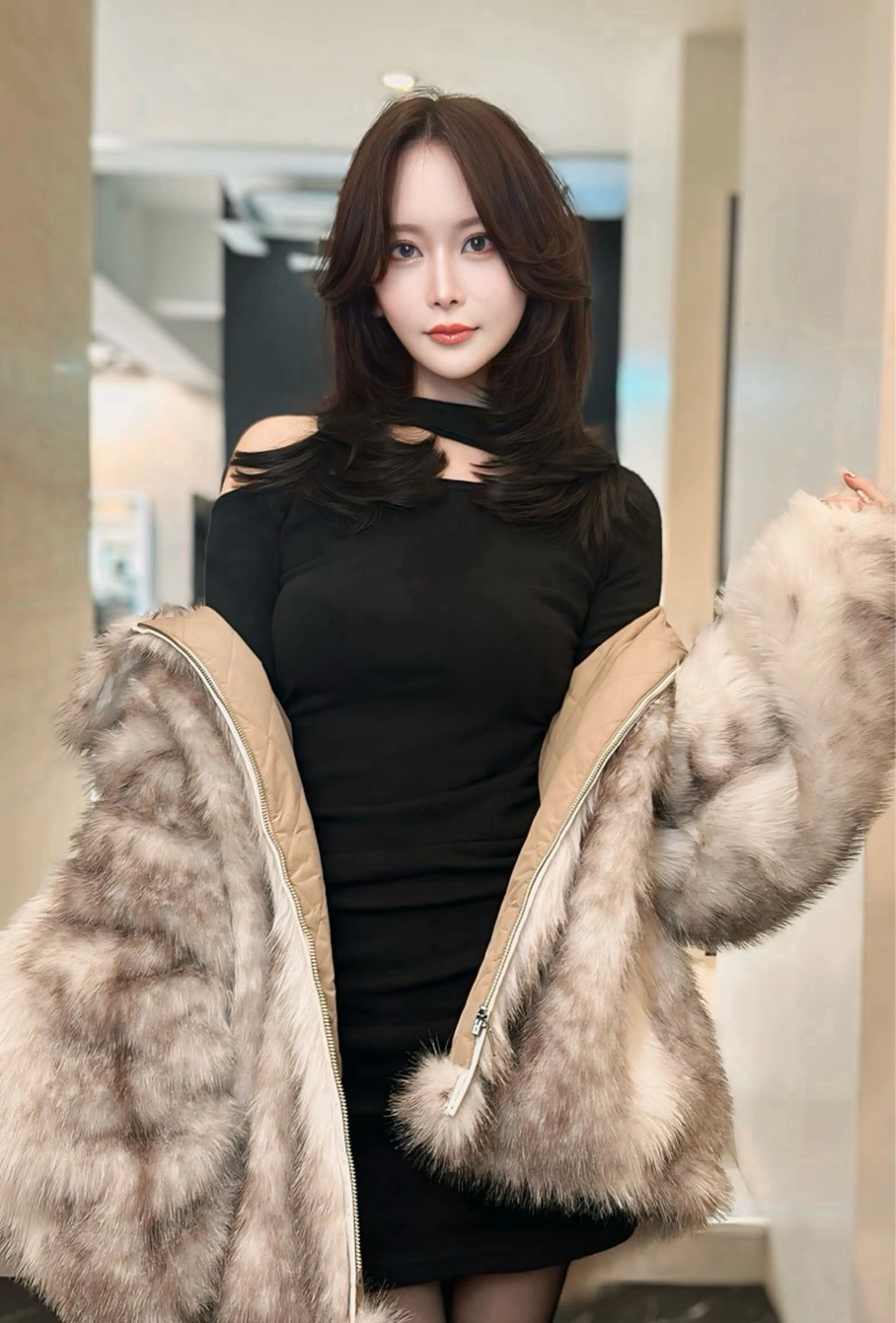 セミロング 中韓🇨🇳🇰🇷 🤍TAKAHIROのヘアスタイル