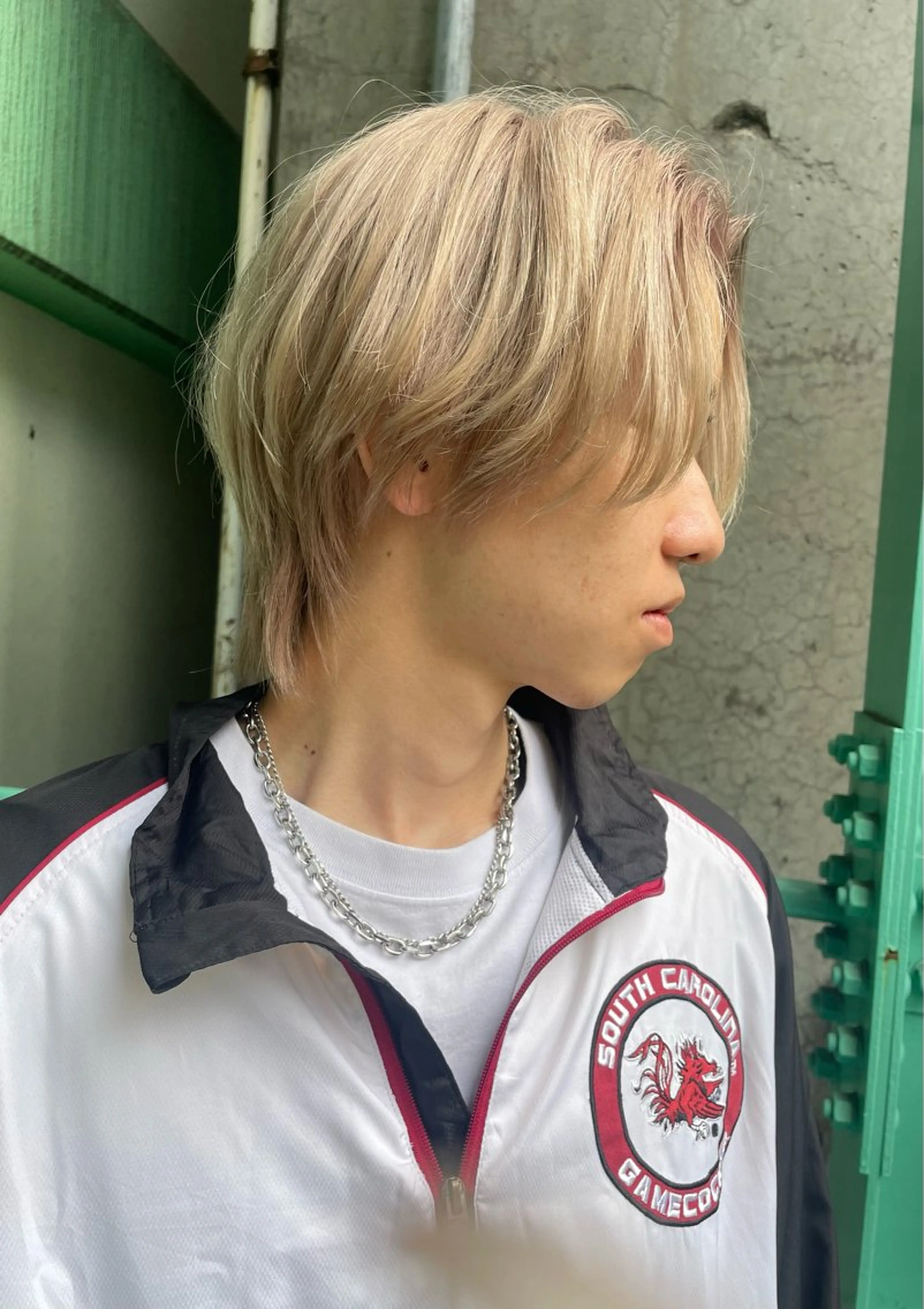 ミディアム カラー 似合わせカット/新宿 顔周りレイヤー/艶髪のヘアスタイル