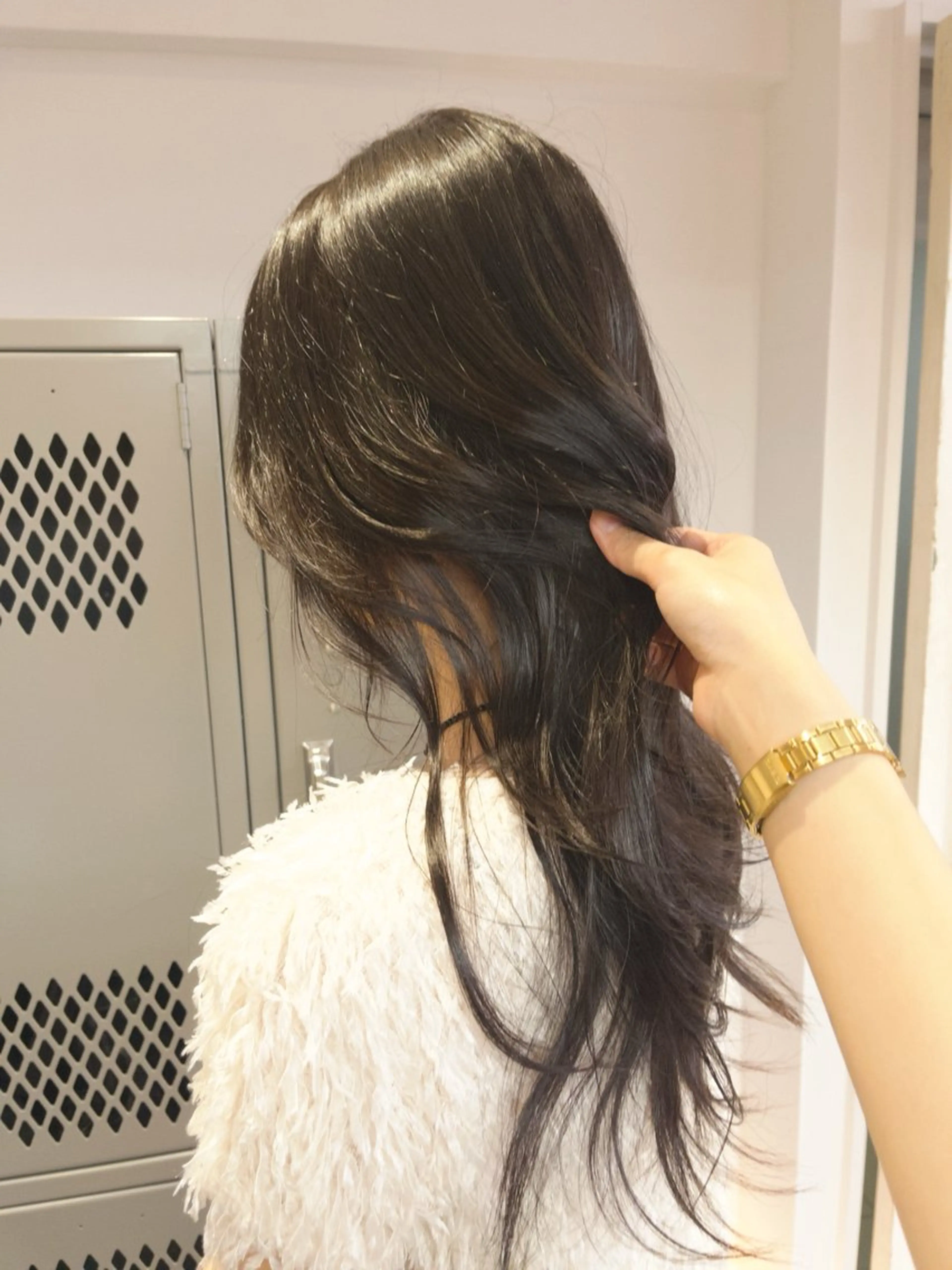 ロング カラー kosoraレイヤー ハイトーン/デザインのヘアスタイル