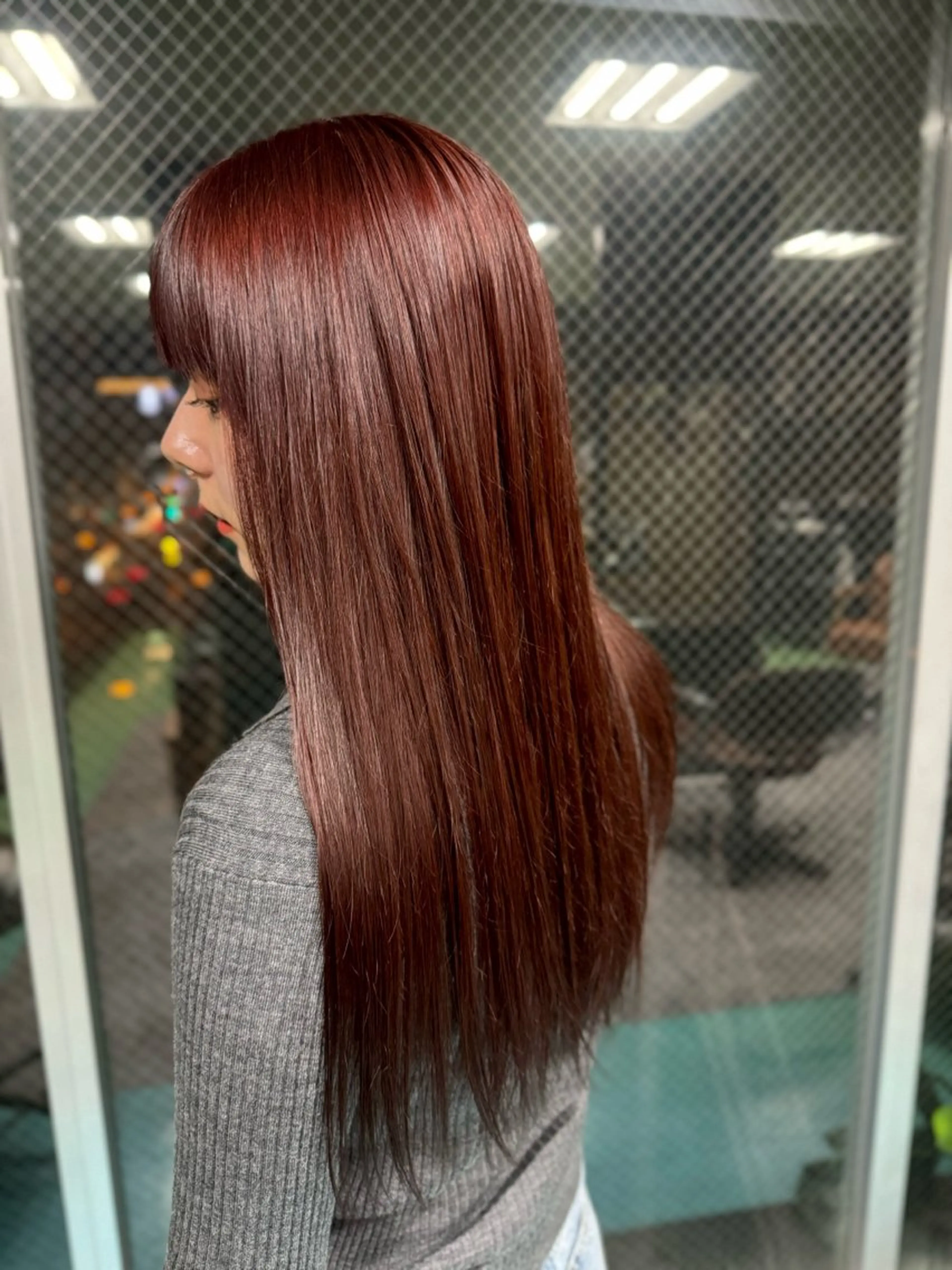 ロング カラー ブリーチ ダブルカラー ブリーチなしカラー レッドカラー Viage （ビアージュ）のヘアスタイル