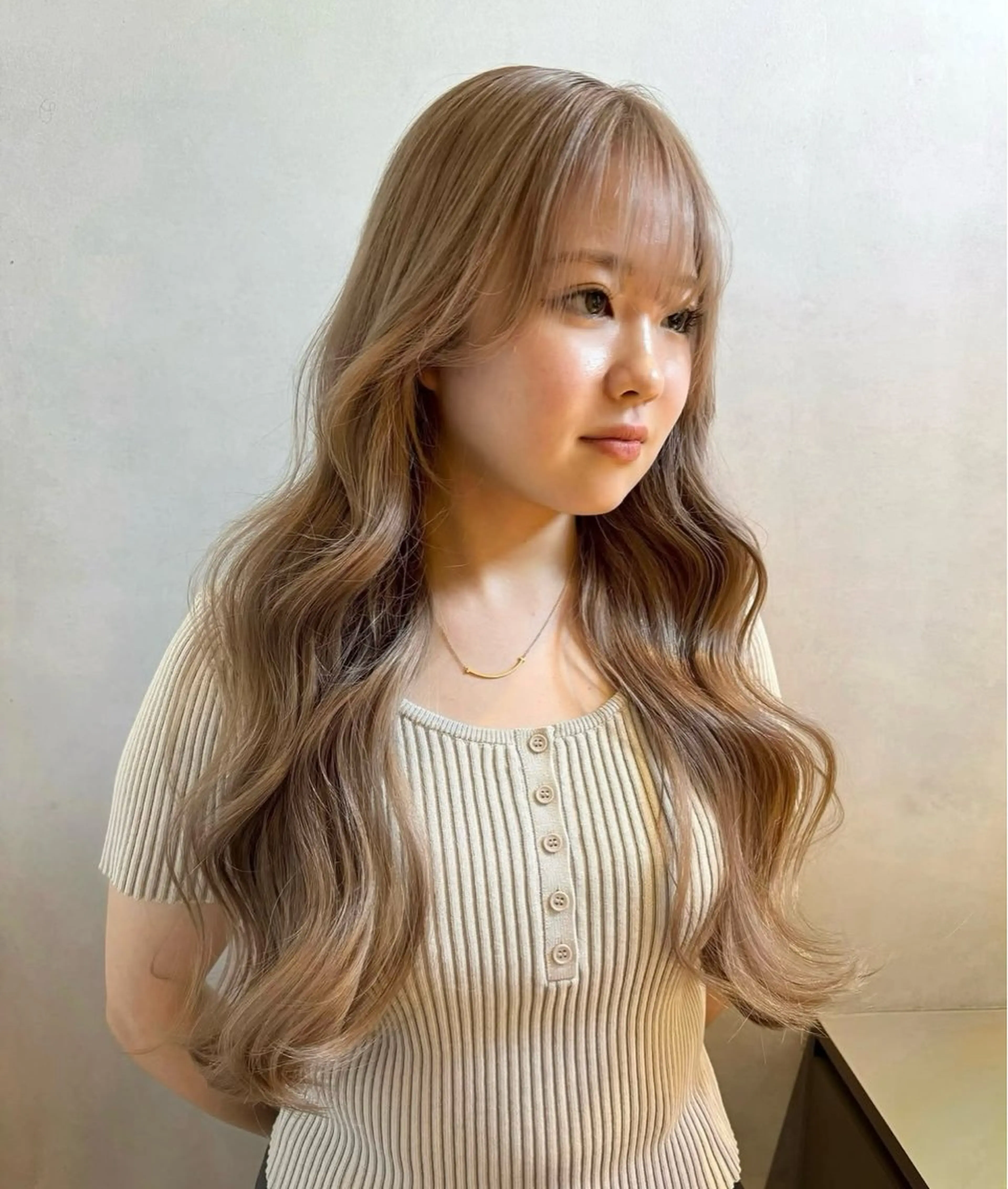 セミロング カラー ヘアアレンジ 縮毛矯正履歴からの ブリーチ /mamiのヘアスタイル