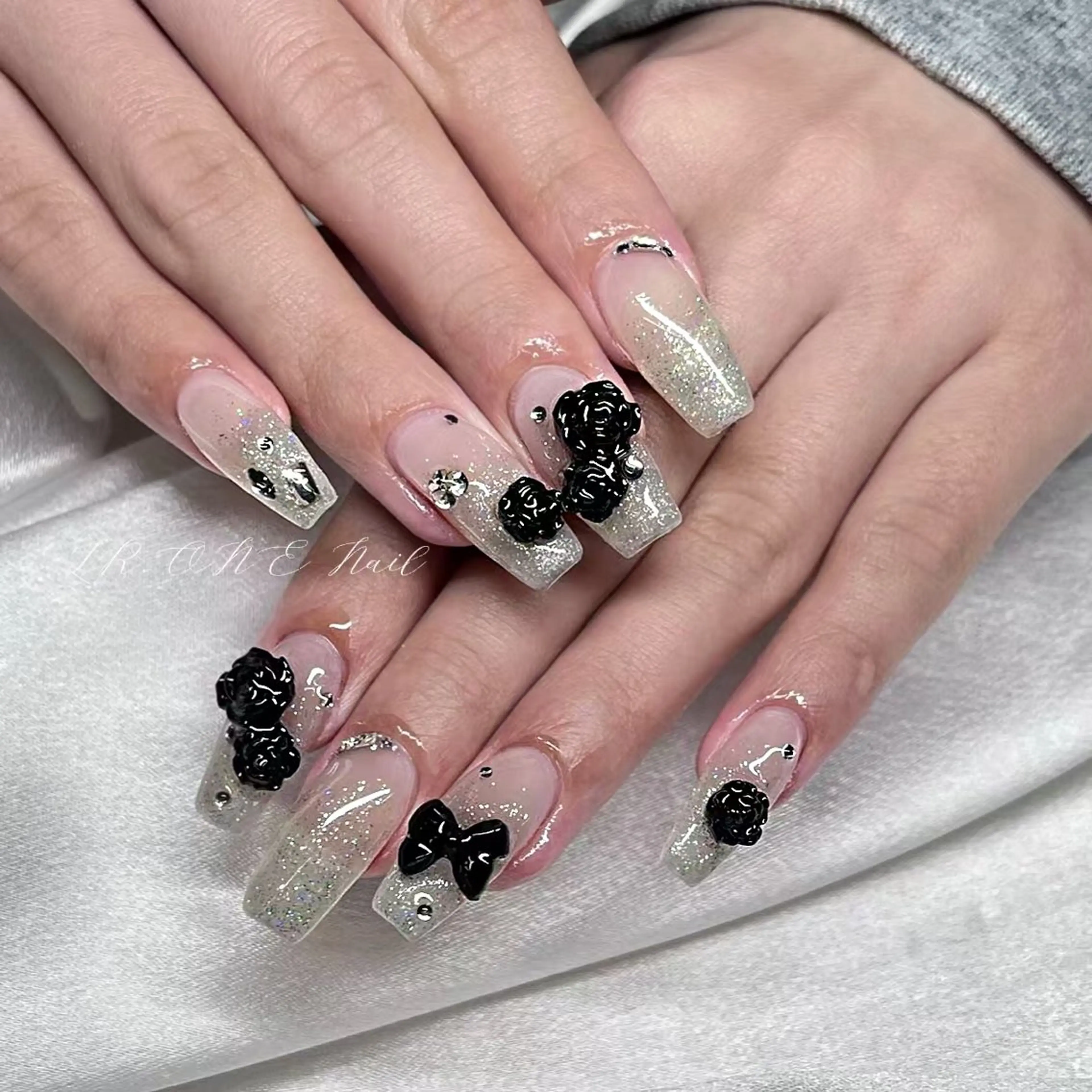 ネイル ハンドネイル LR.ONE ヨウのネイルデザイン