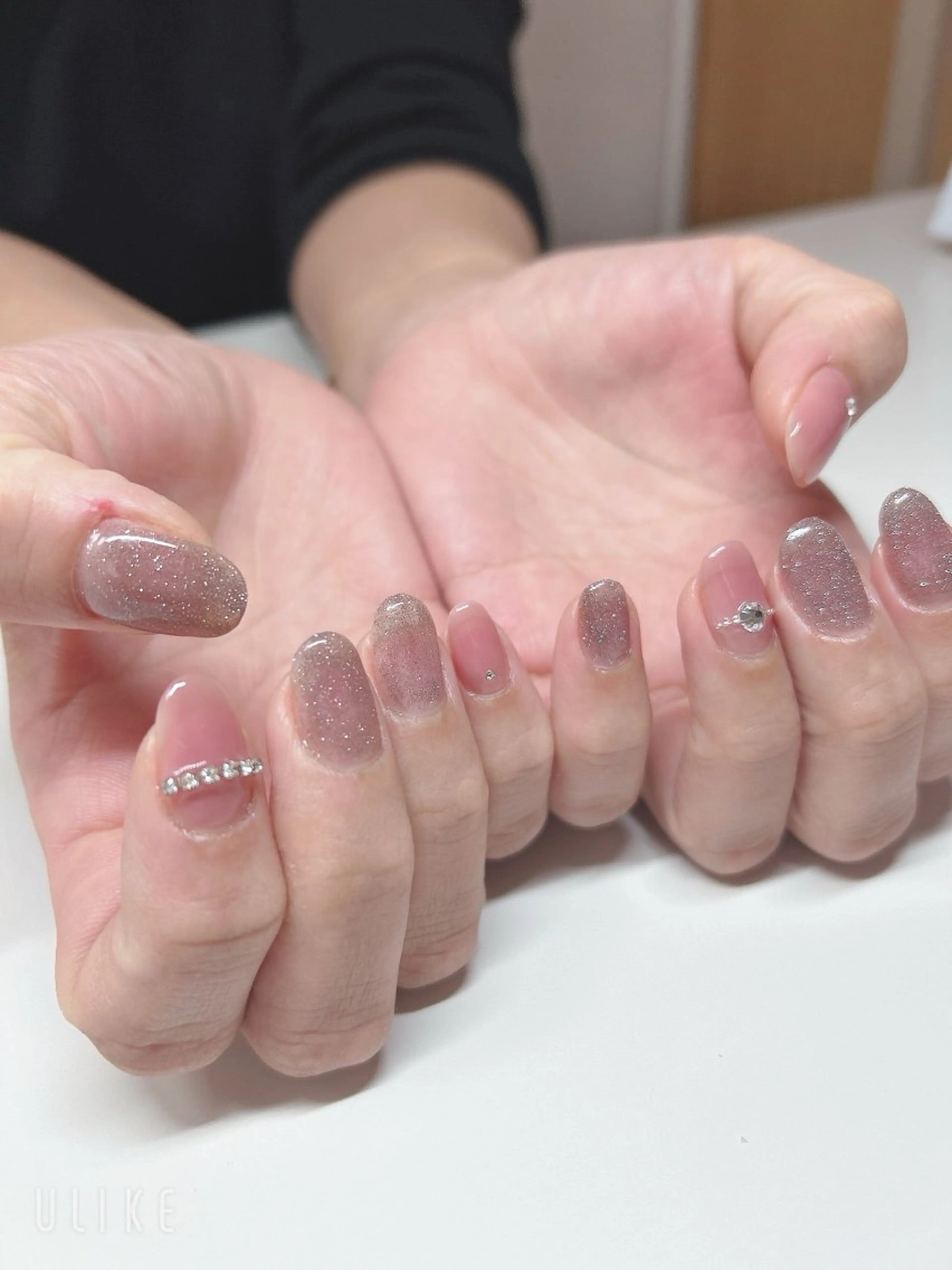 ネイル アートネイル シンプルネイル ハンドネイル aneughan nailのネイルデザイン