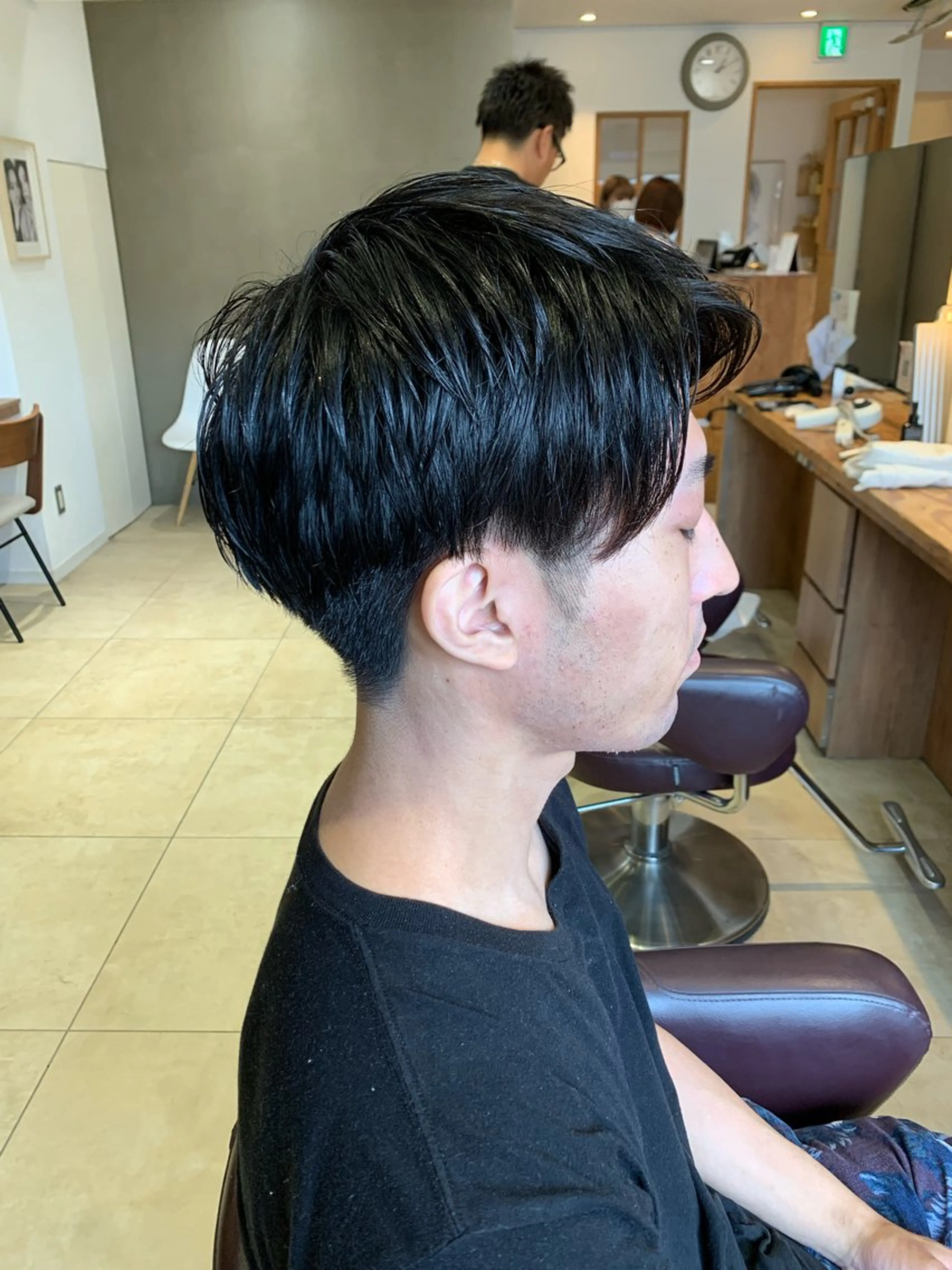 メンズ アップバング 刈り上げ 庄司 沙羅のヘアスタイル