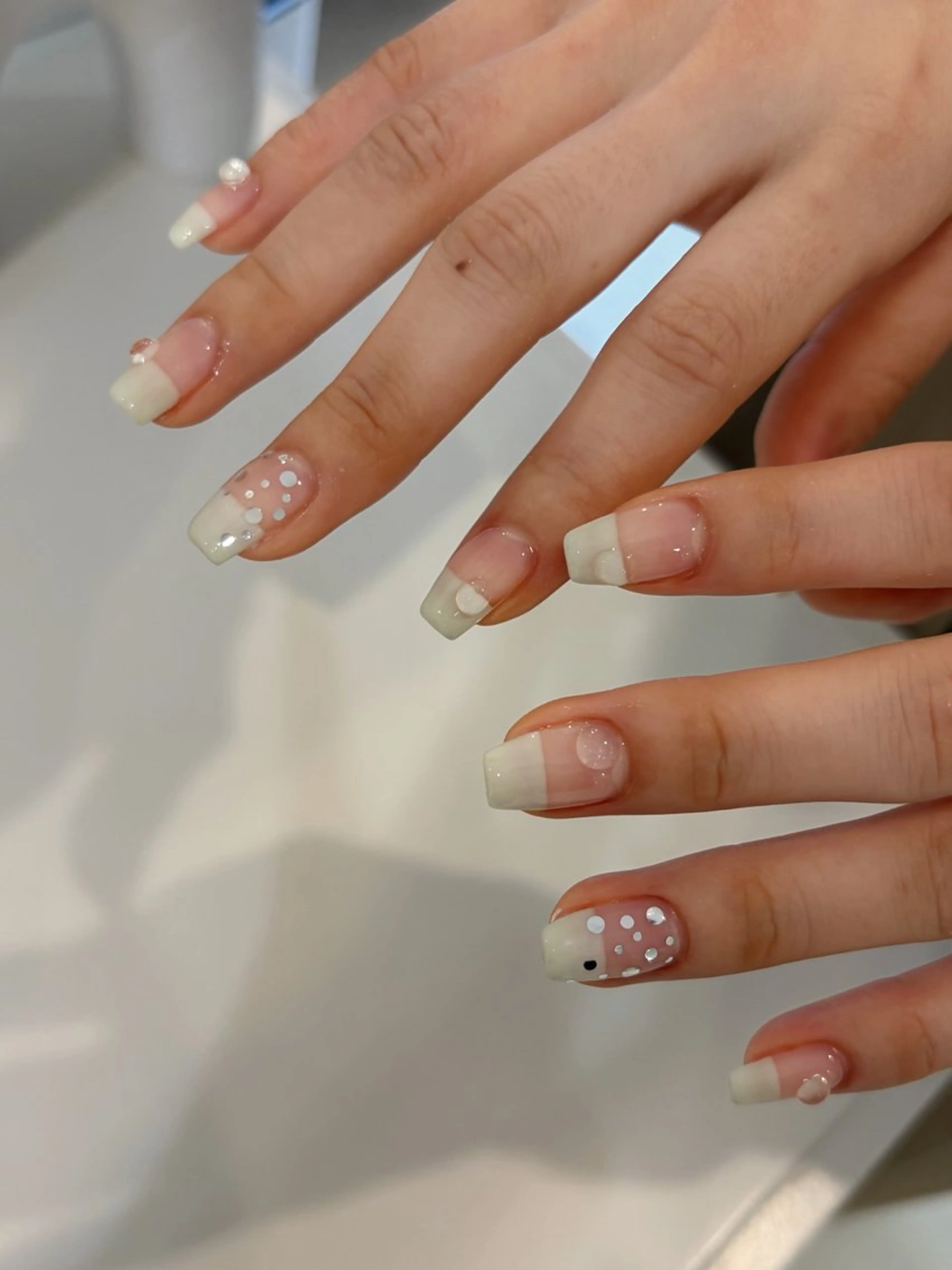 ネイル Salondevi2 isanaのネイルデザイン