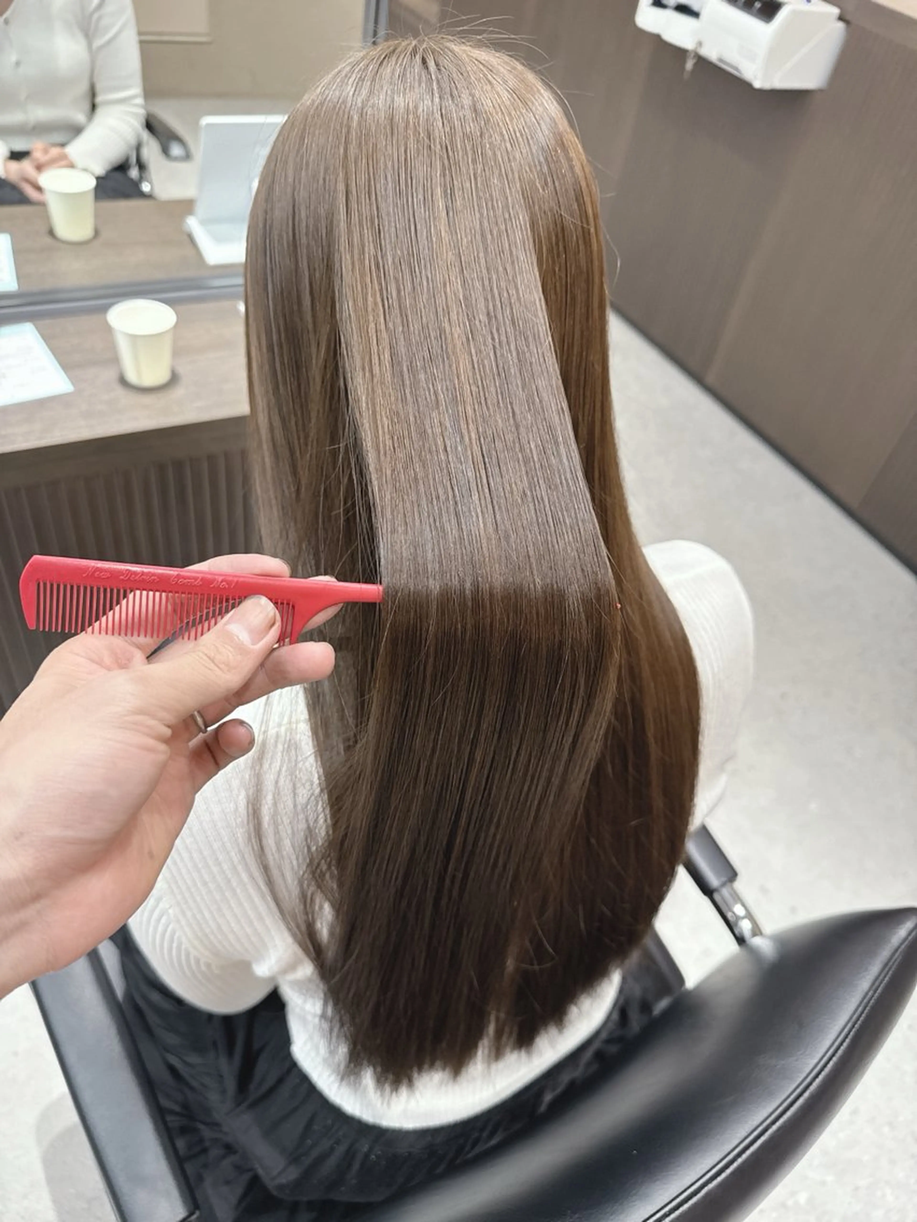 ロング カラー ブリーチ ダブルカラー グレージュ ブリーチなしカラー トリートメント La fith hair arts 吉祥寺店所属・ブリーチなしカラー✨ ダブルカラー✨ワタベのヘアスタイル