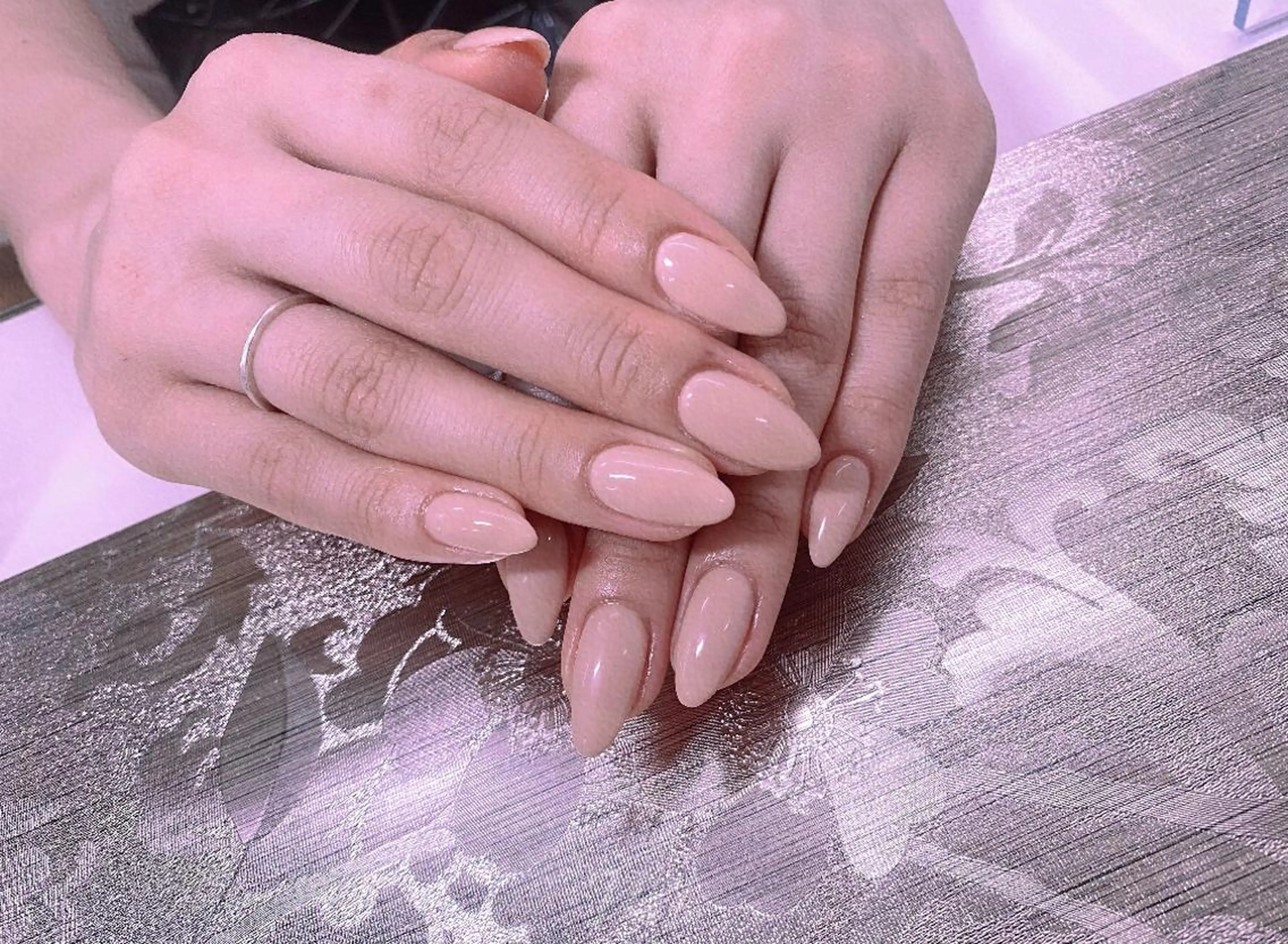 ネイル ハンドネイル I-nailロング /ワンホン/キラキラのネイルデザイン