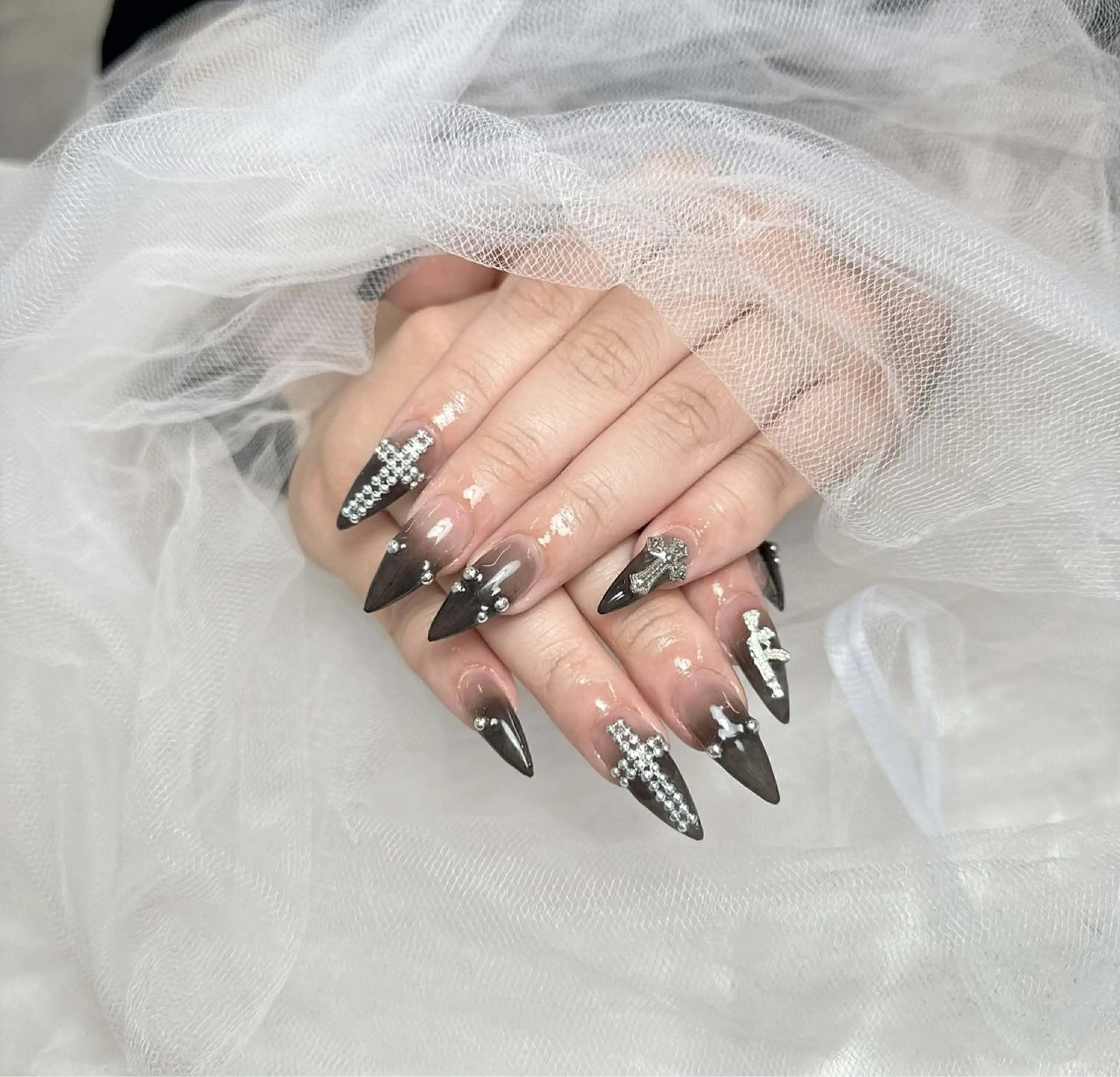 ネイル フラワーネイル 韓国ネイル 持ち込み 春ネイル ワンホンネイル Huyn Nail Shinjyukuのネイルデザイン