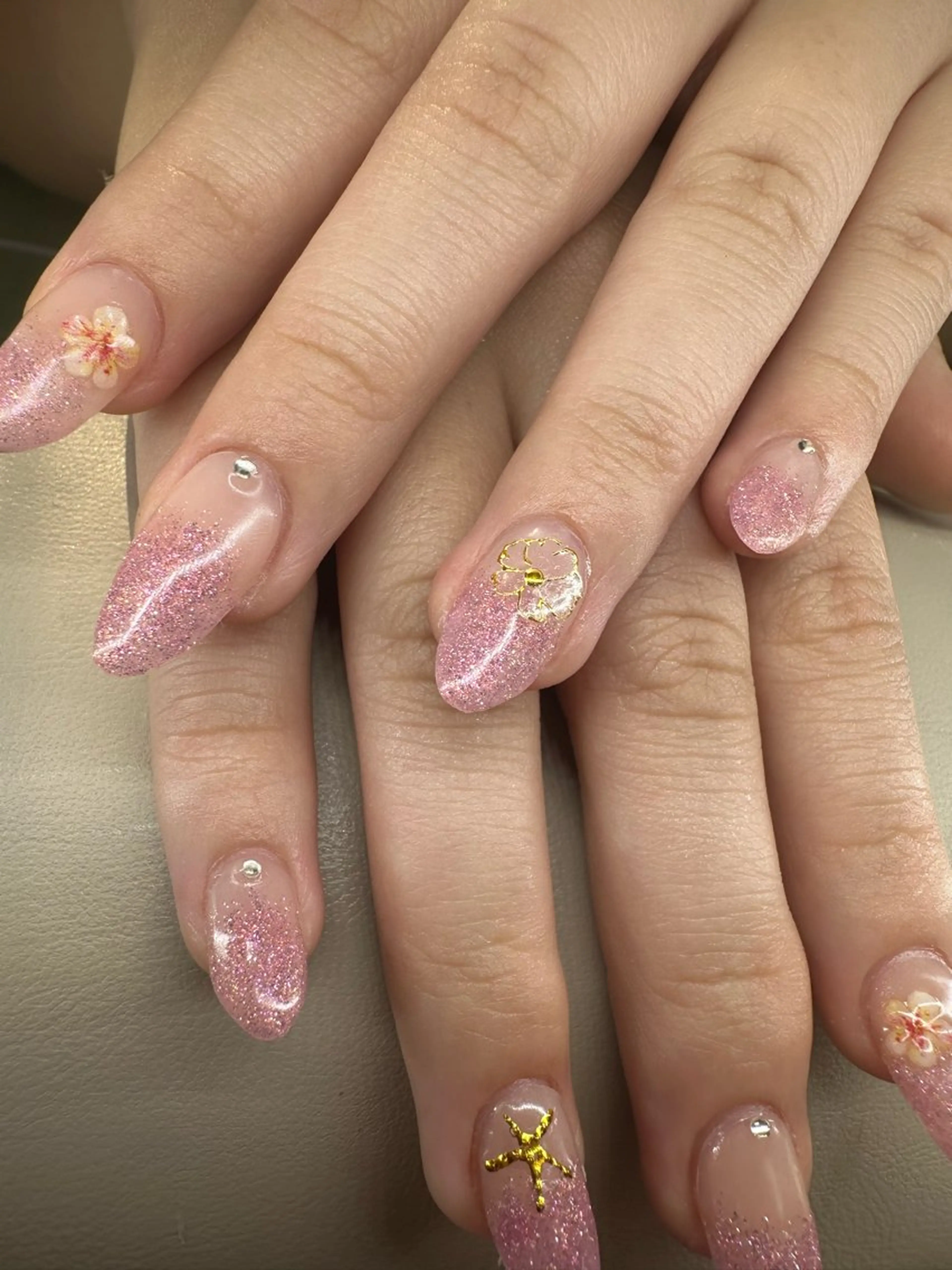 セミロング ハンドネイル YOKOSUKA NAILS💅✨のネイルデザイン