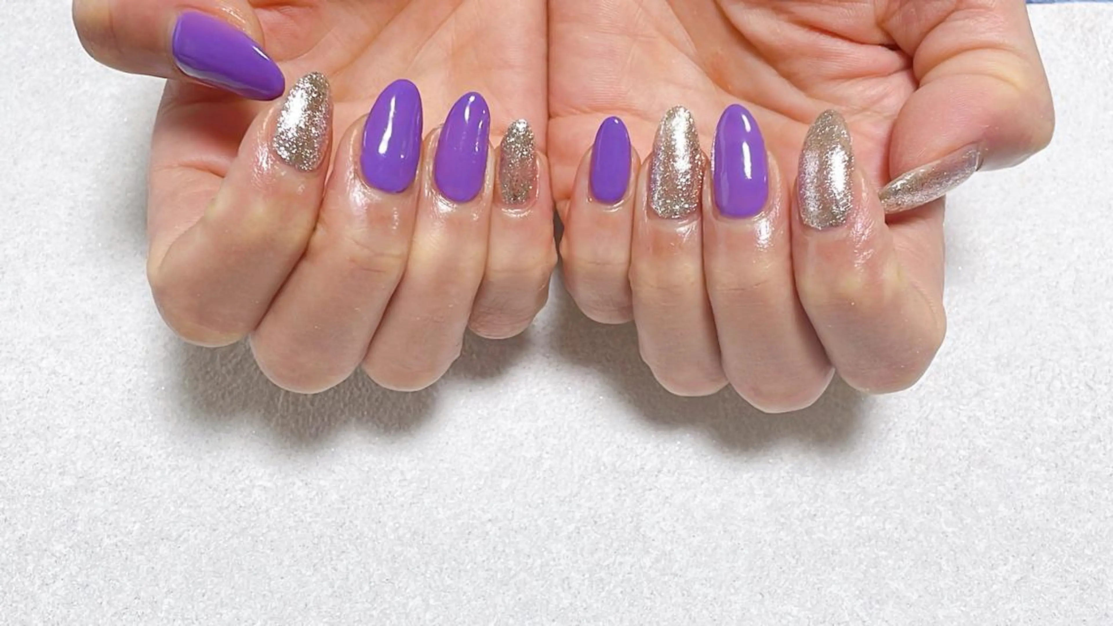 ネイル オーロラネイル フラワーネイル フットネイル フレンチネイル ジェルネイル kikinail 溝の口のネイルデザイン