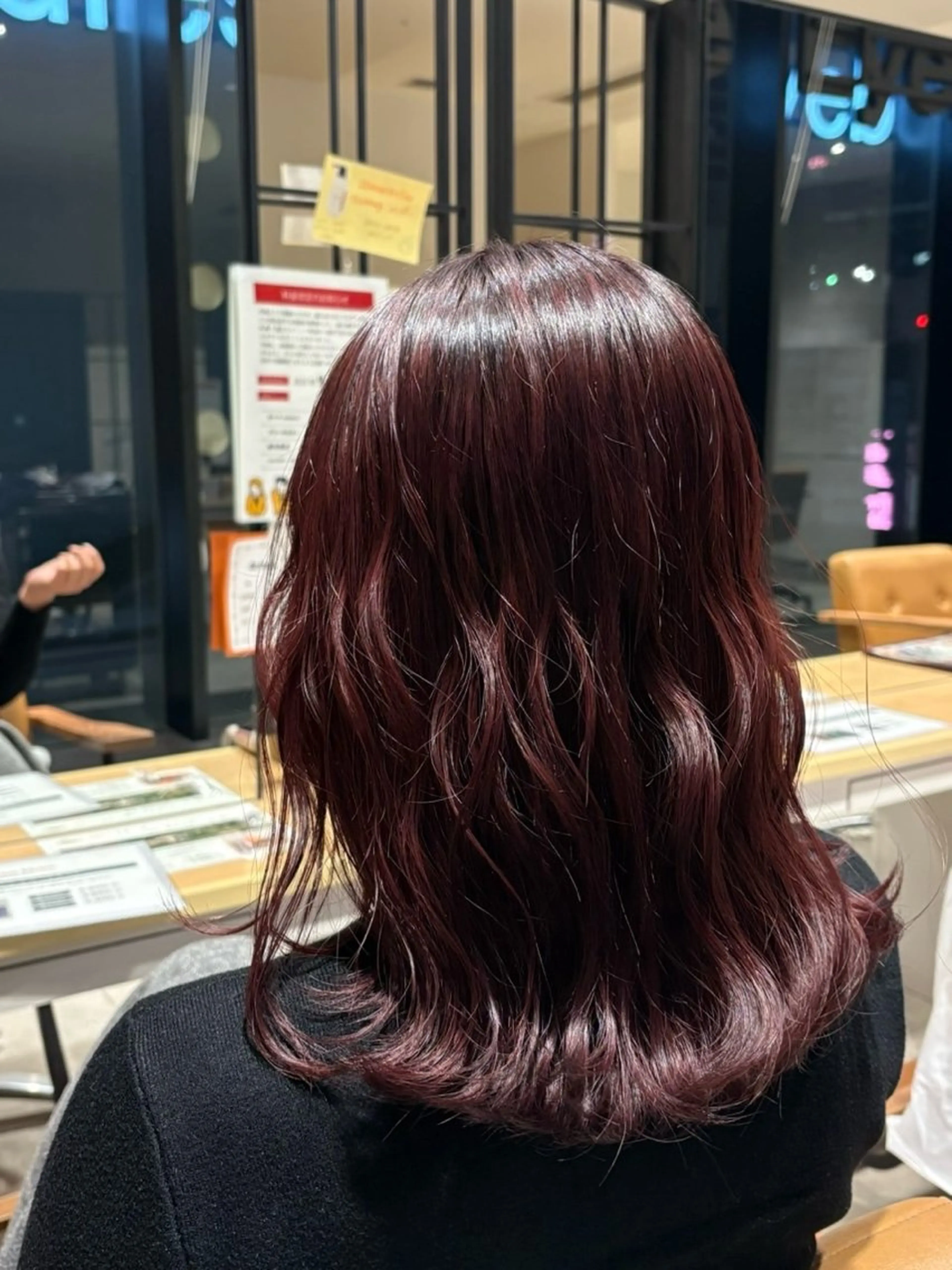 ミディアム カラー ブリーチ レッドカラー アサノ メグミのヘアスタイル