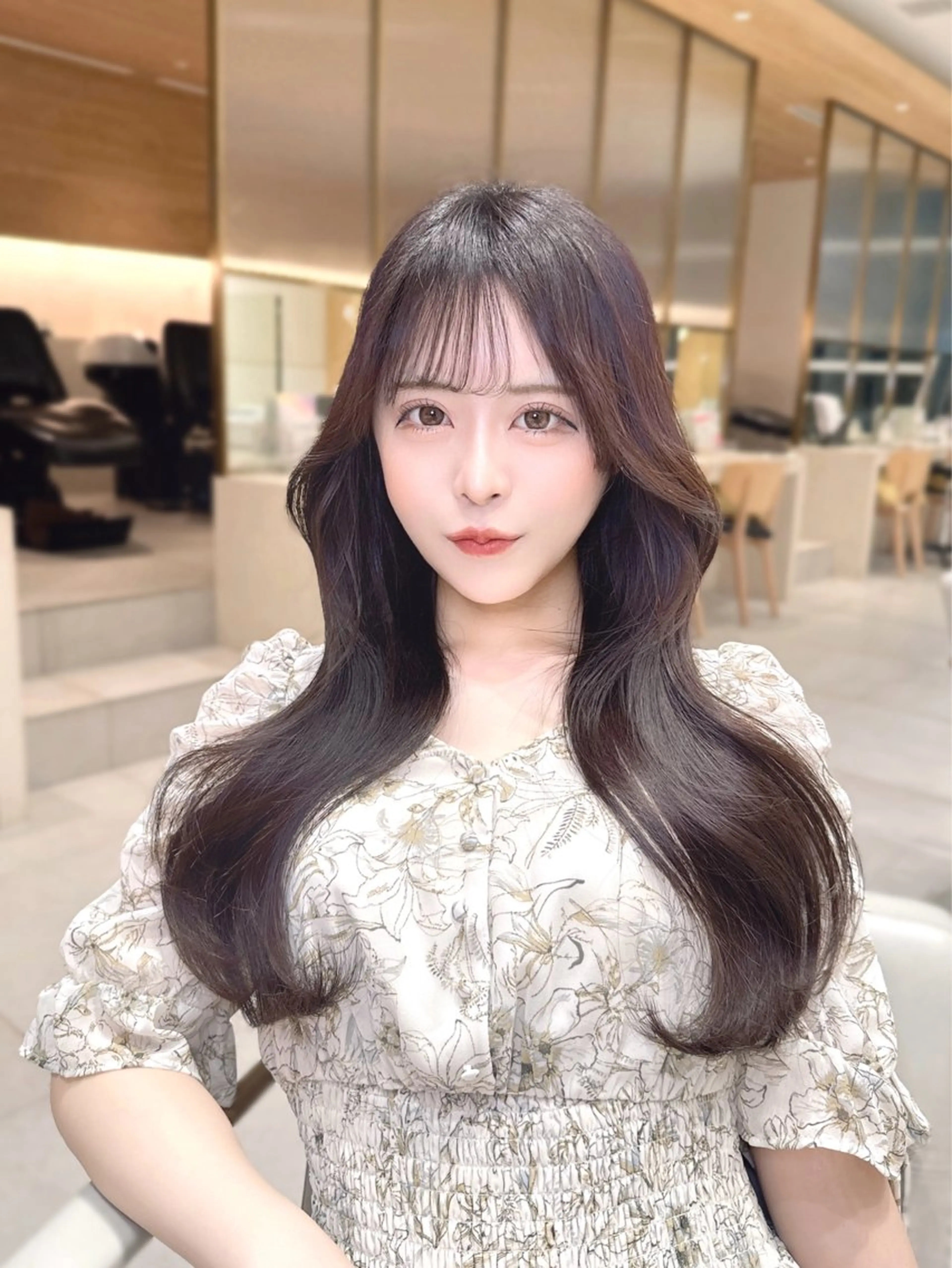 セミロング カラー カット ヘアカラー トリートメント ヘッドスパ ヘアセット 韓国ヘア/レイヤー/ 顔まわり/りょーとのヘアスタイル