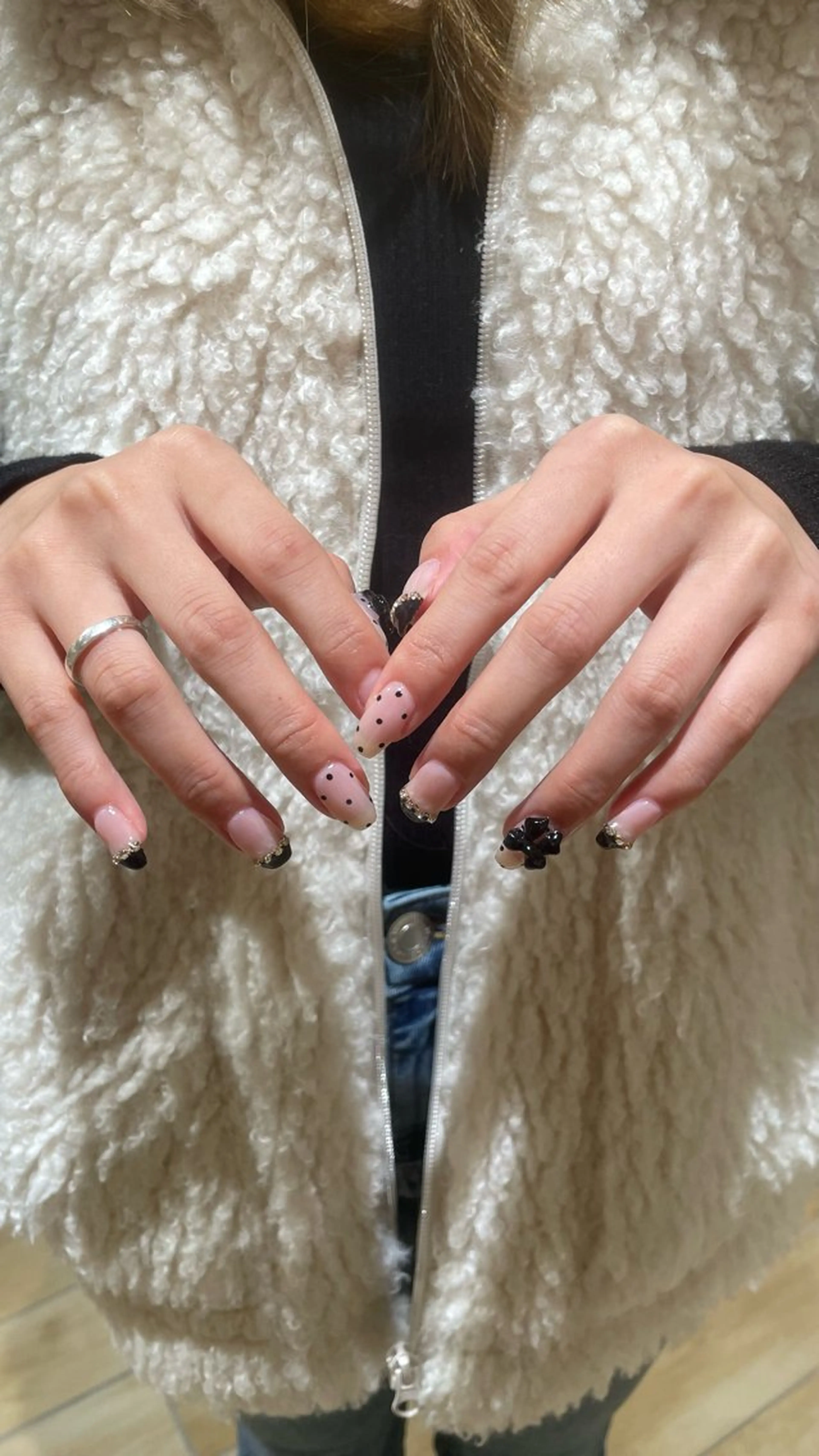 ネイル ハンドネイル 🤍 YUI 🤍のネイルデザイン