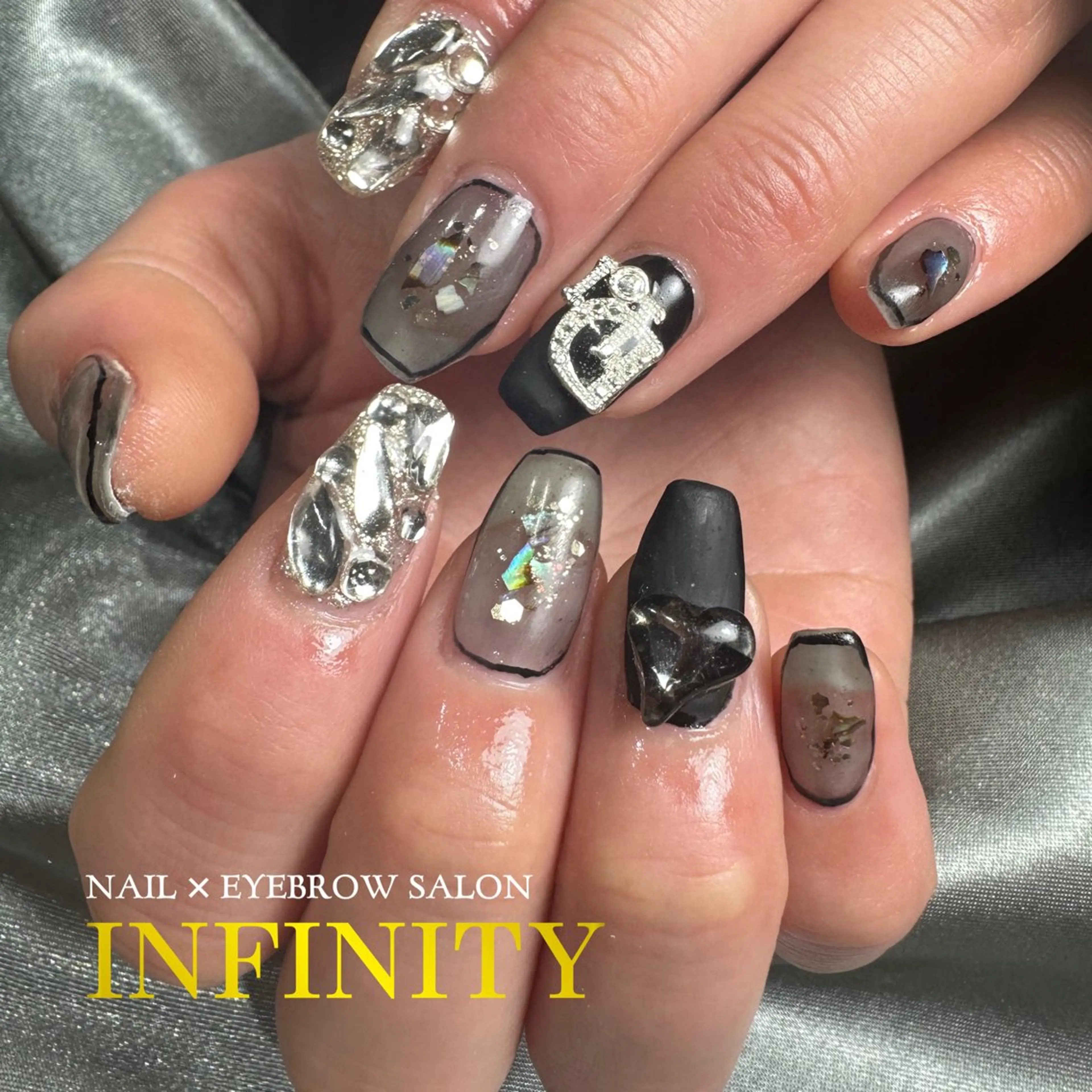 ネイル INFINITY Sachiのネイルデザイン
