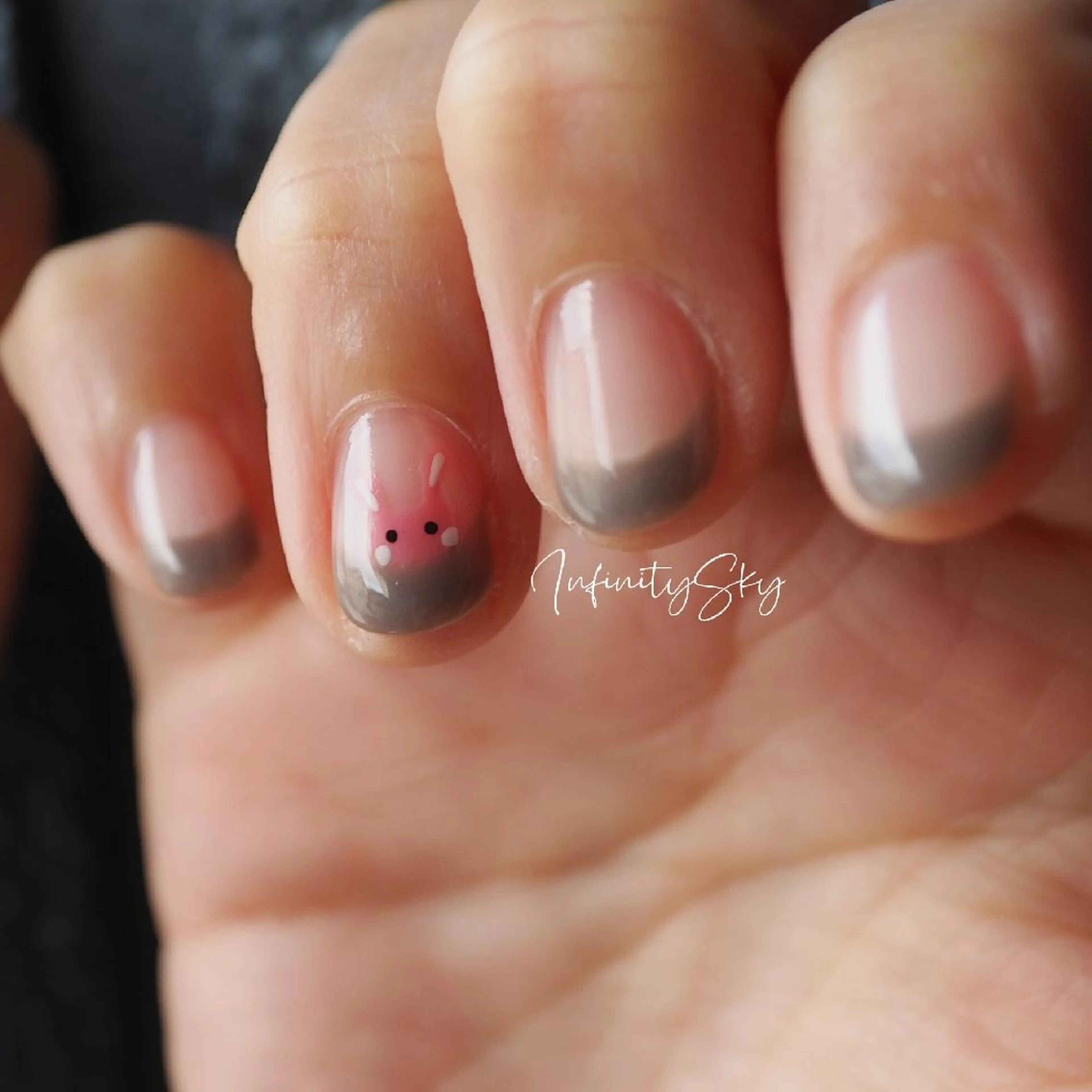 ネイル infinity skyのネイルデザイン