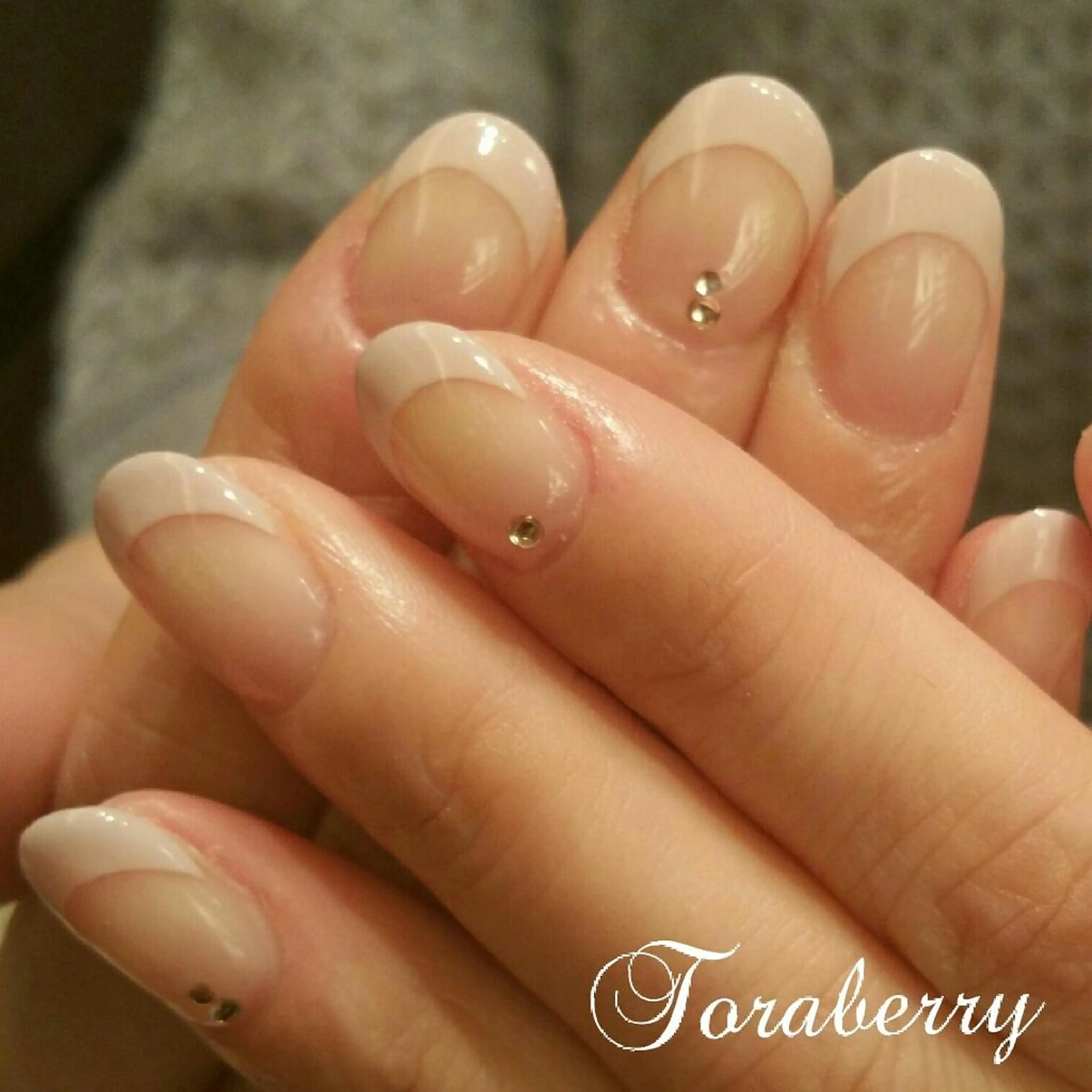 ネイル フレンチネイル ネイリスト なつみのネイルデザイン