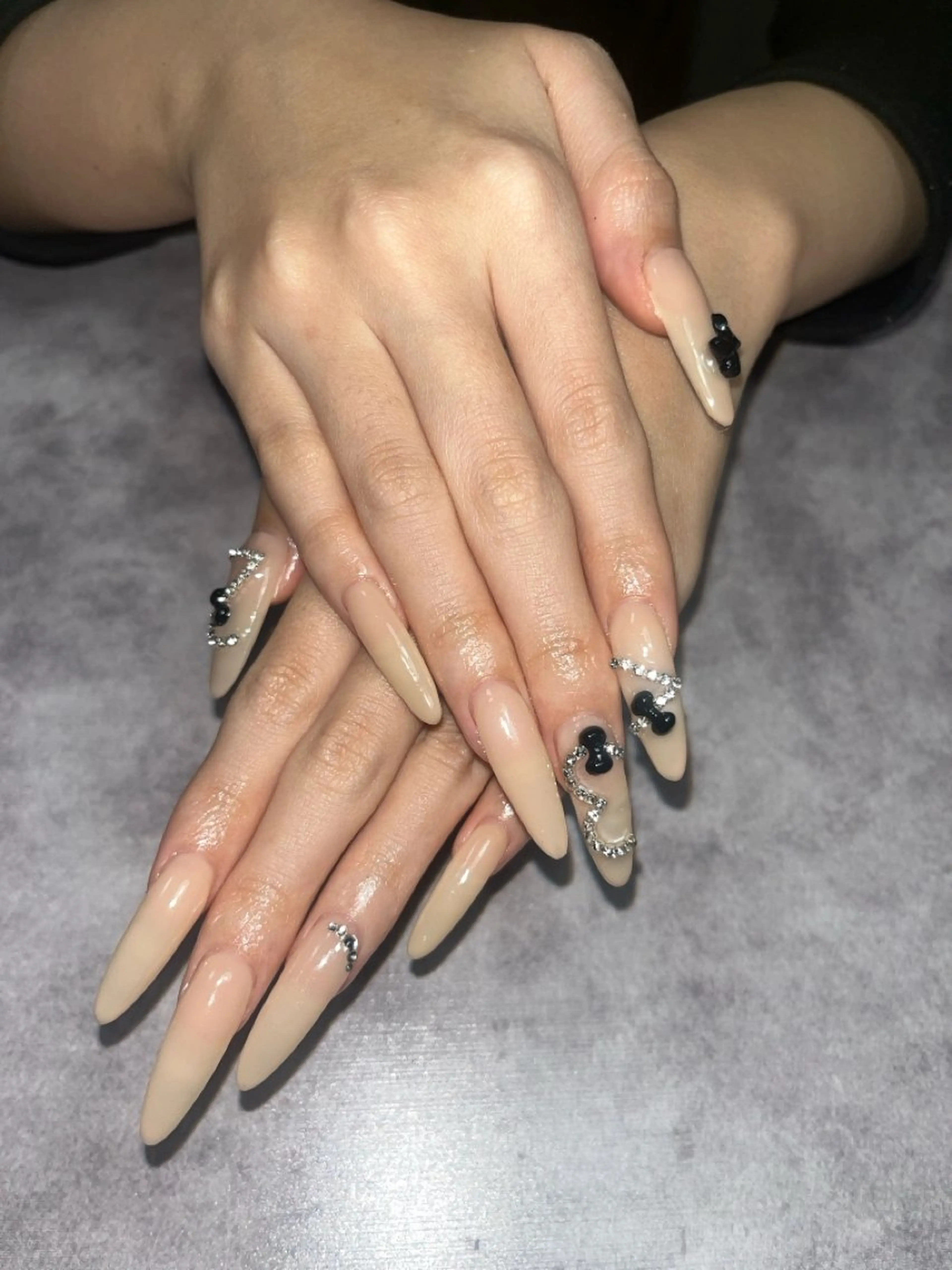 ネイル ハンドネイル rino  nail所属・坂 しおのネイルデザイン