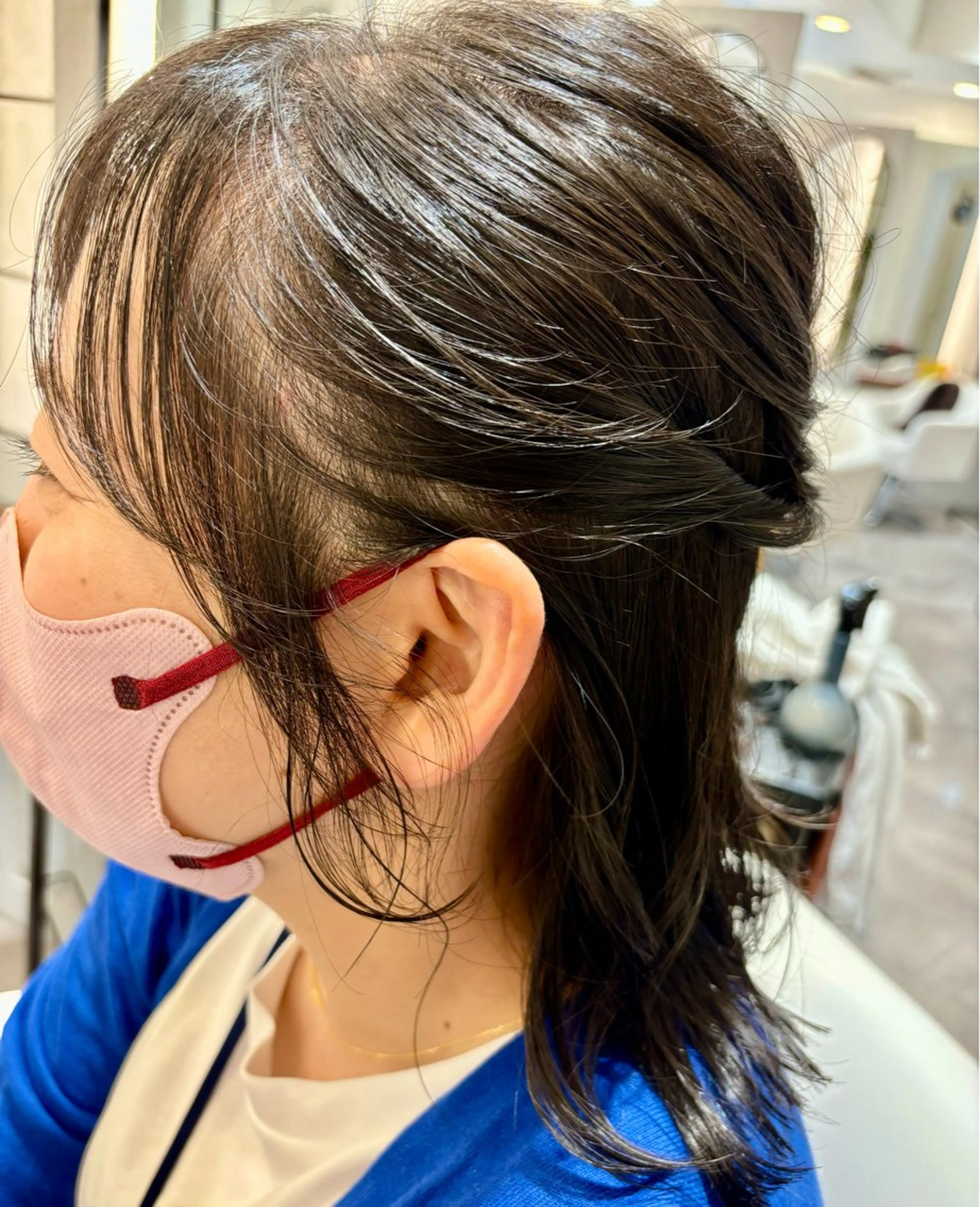 ミディアム 岩本 理沙のヘアスタイル