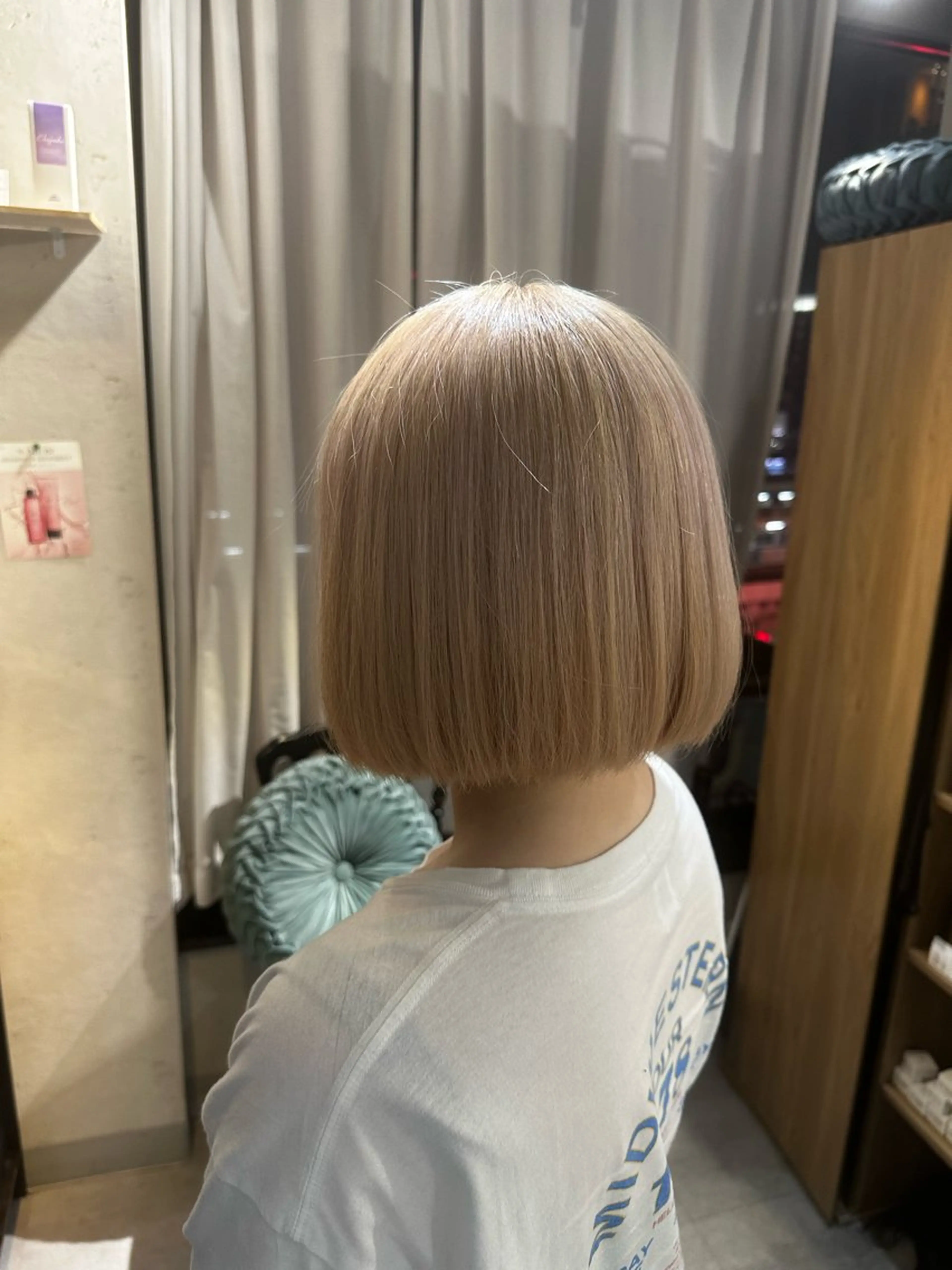ミディアム カラー ベージュカラー ミルクティーベージュ カット ヘアカラー トリートメント 上野/エフェクトブリ ーチ✂︎touiのヘアスタイル