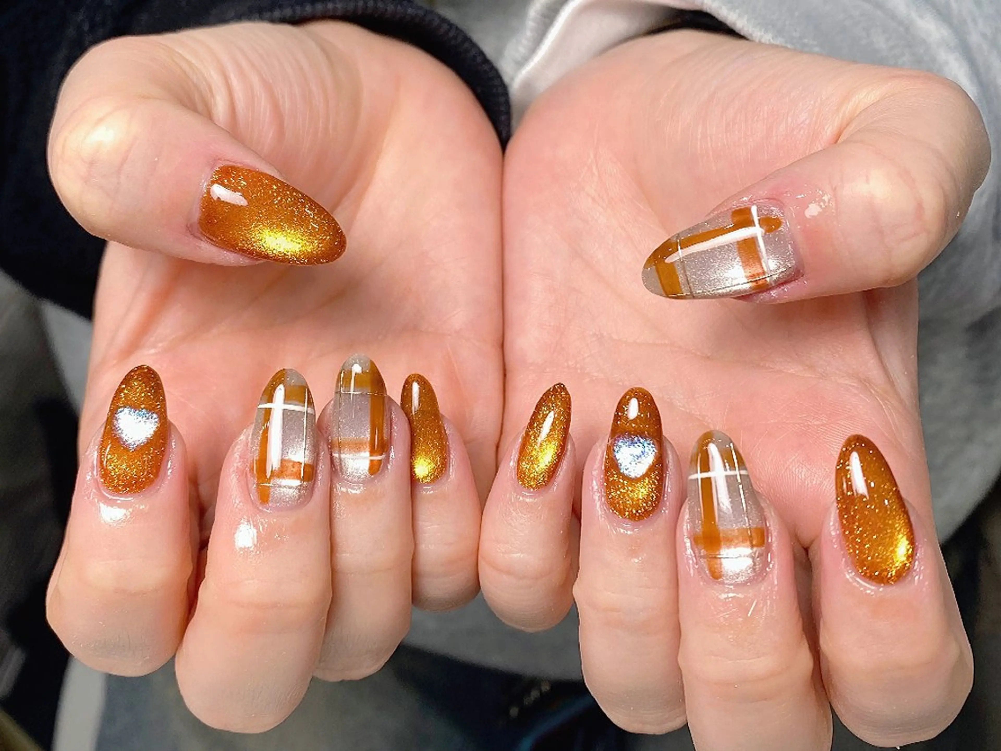 ネイル チークネイル フレンチネイル ジェルネイル ガーリー キラキラネイル ハンドネイル UM Nail Salonのネイルデザイン