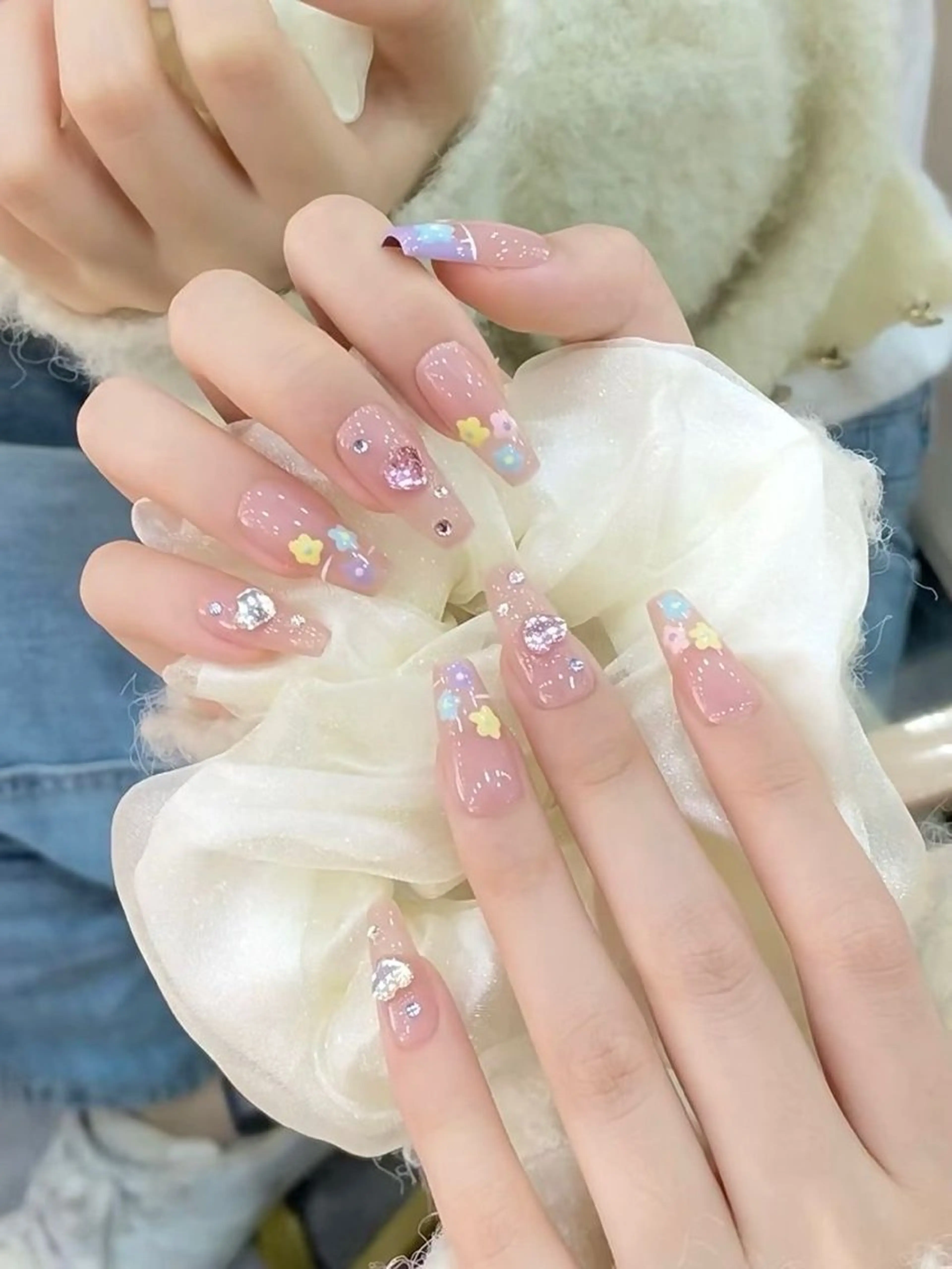 カラー グラデーションカラー ピンクカラー ハンドネイル AIN Nailのネイルデザイン